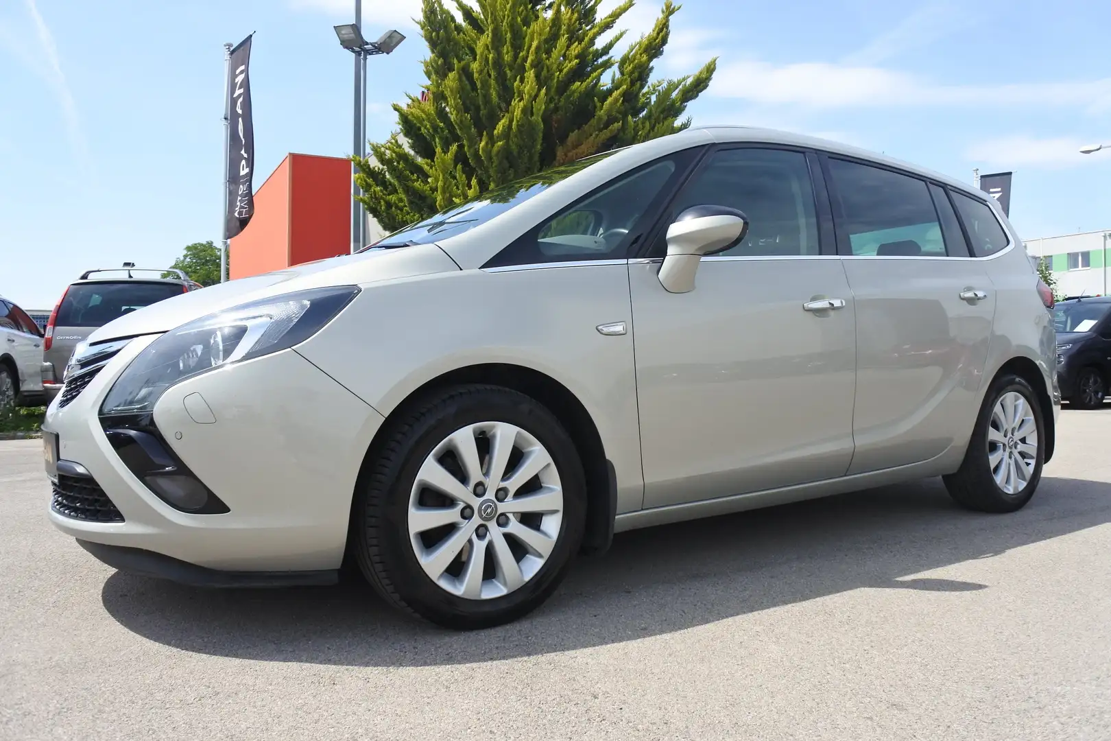 Opel Zafira Tourer 1,4 Turbo Ecotec Cosmo Aut./BI-XENON/ÖAMTC Silber - 1