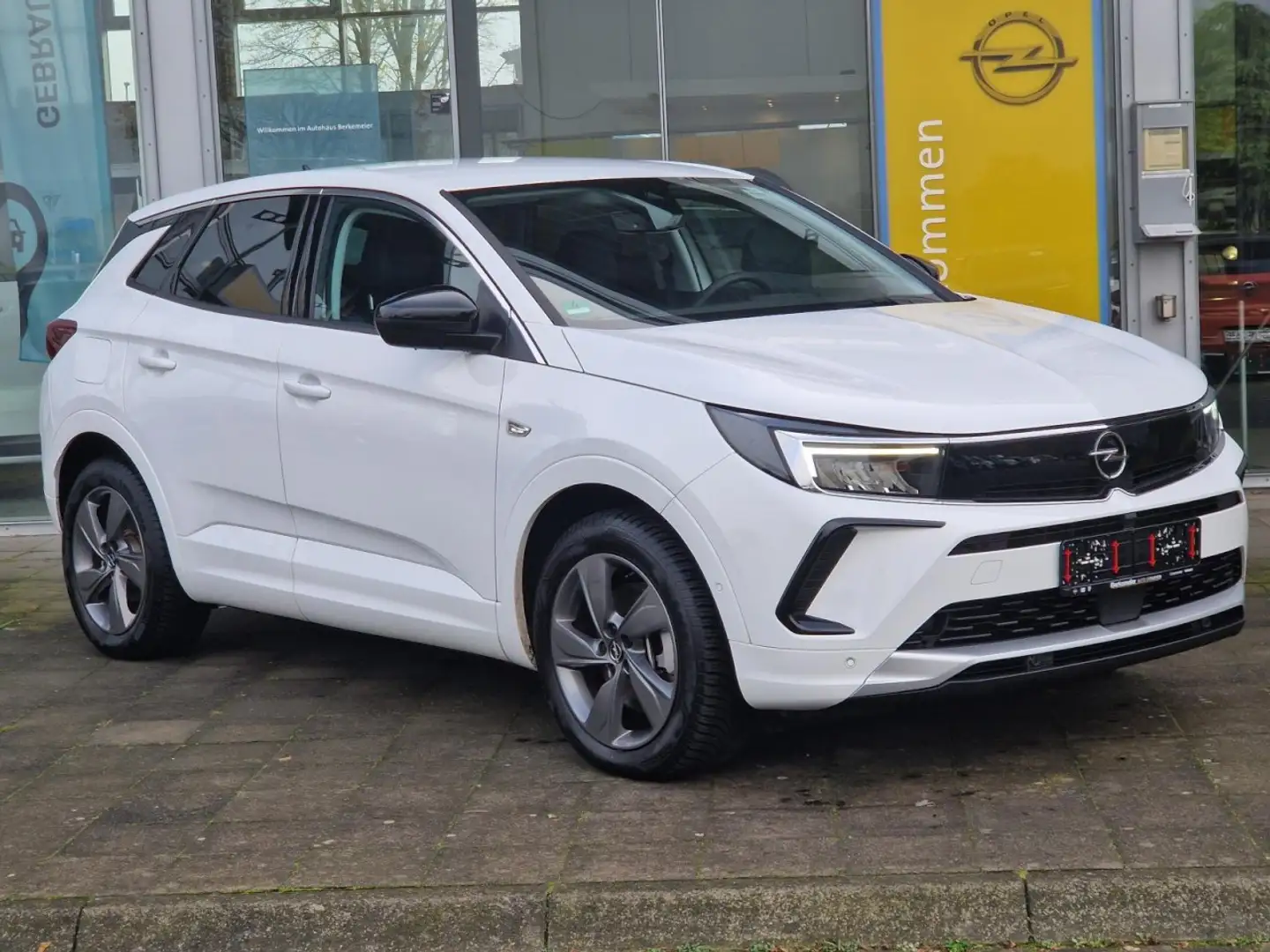 Opel Grandland Elegance Plug-in-Hybrid **Allwetter** Weiß - 2
