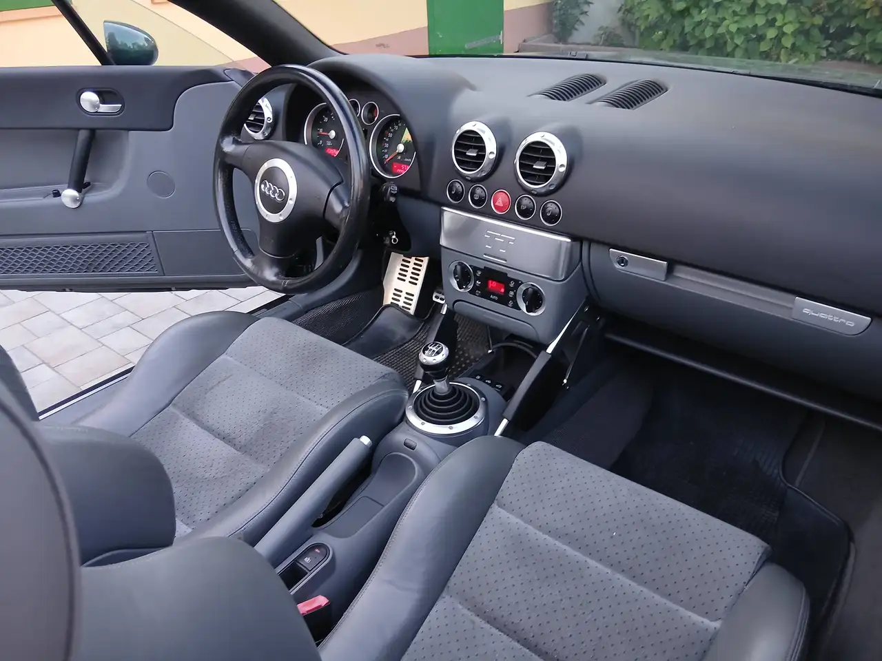 Audi TT Roadster 1.8 T quattro, foto 5