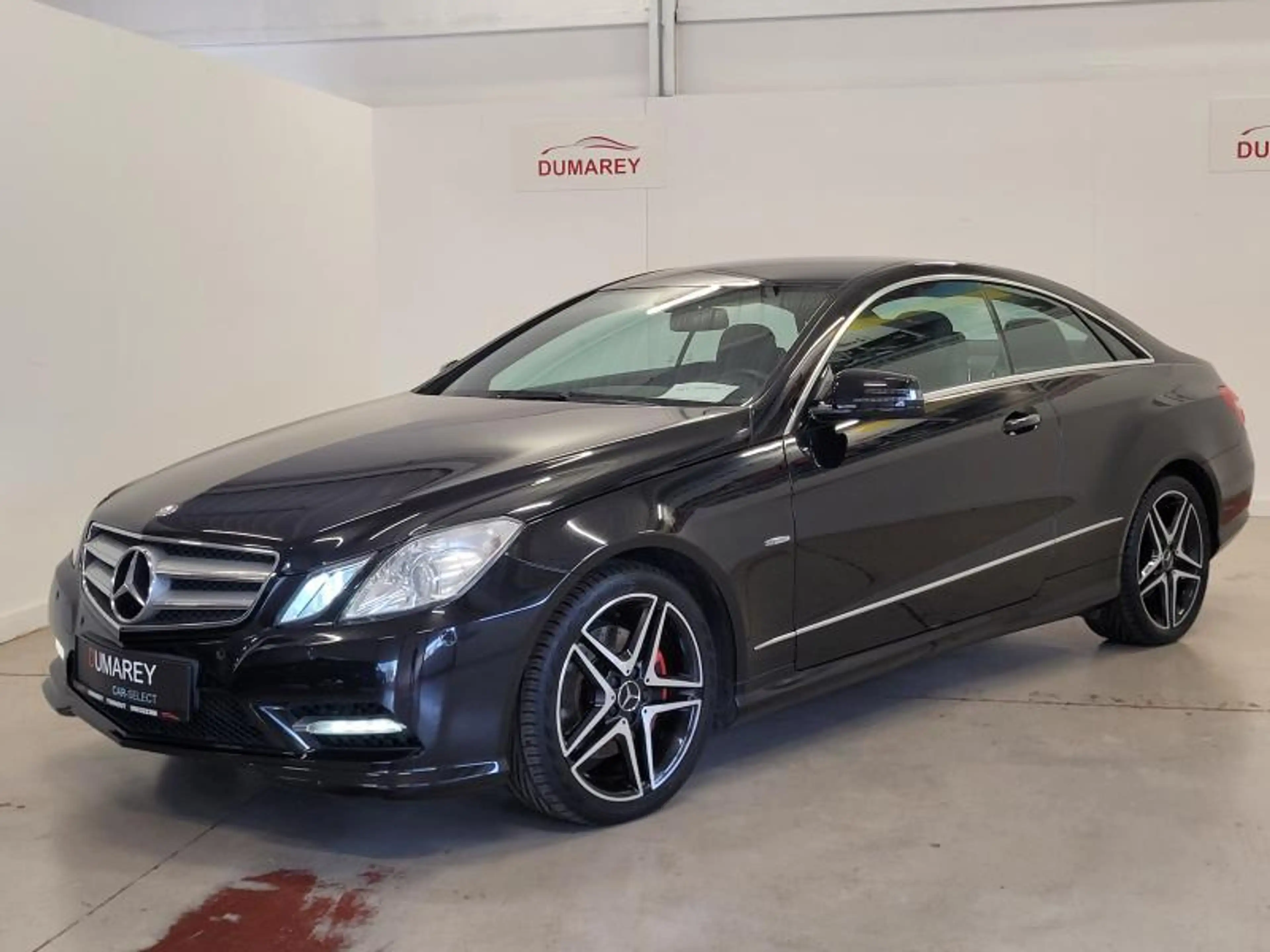 Mercedes-Benz E 200 Coupé Blue Effinciency — photo 2