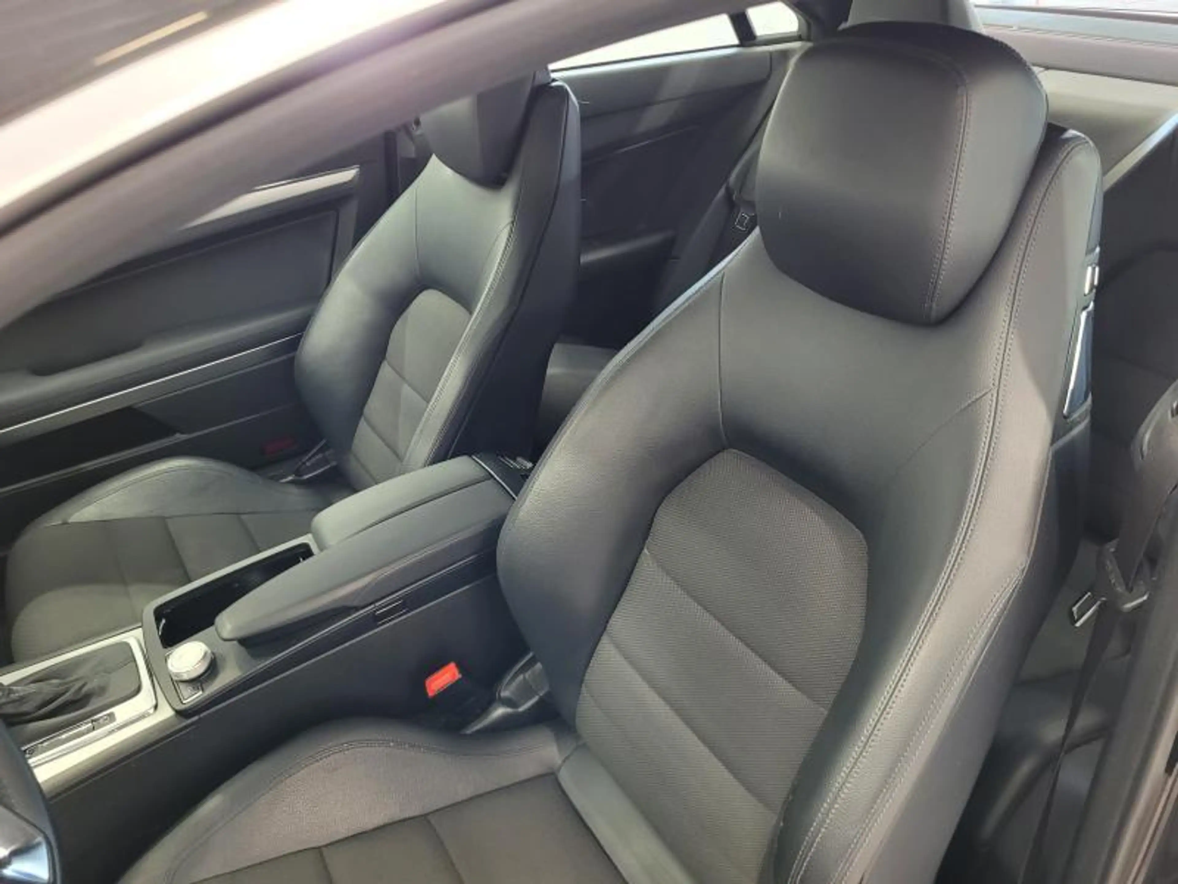 Mercedes-Benz E 200 Coupé Blue Effinciency — photo 11