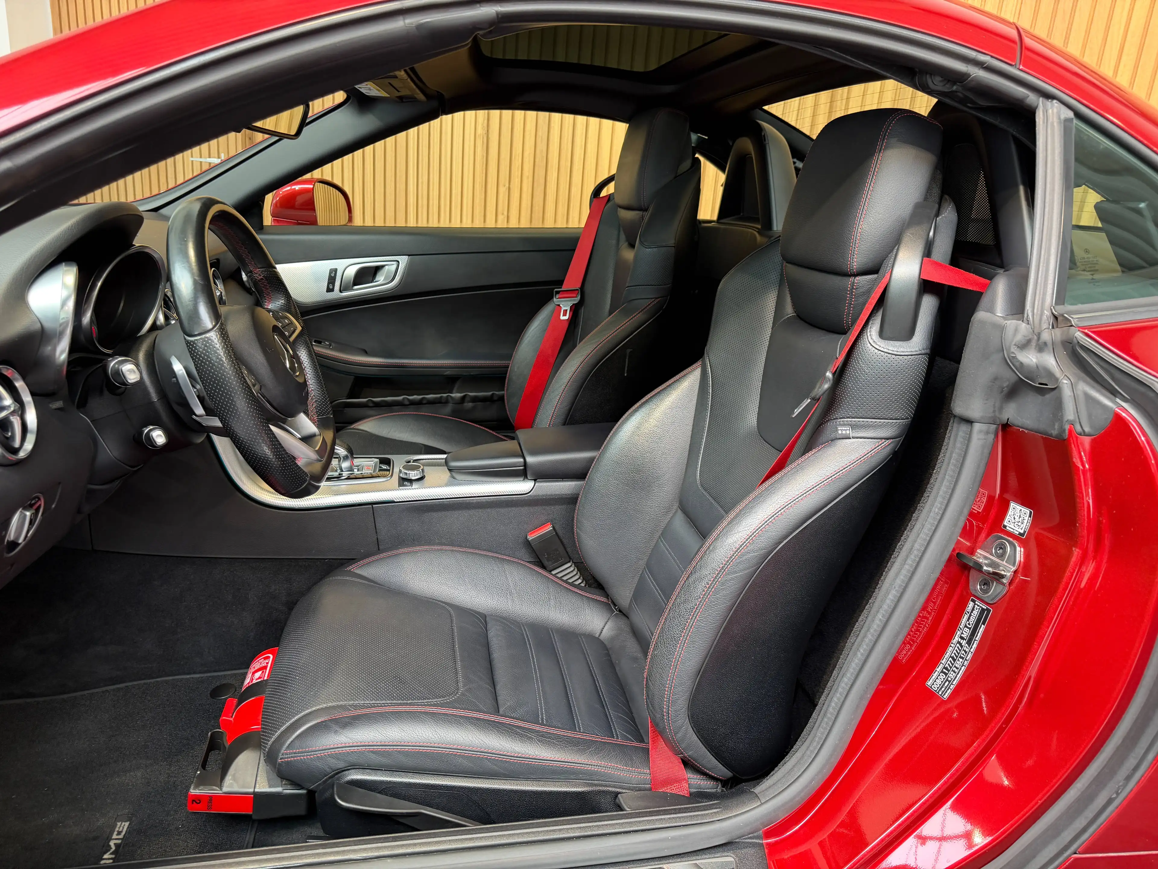 Mercedes-Benz SLC 180 SLC 180 glazen dak AMGPACK led koplampen verwarmde zetels leder — photo 8