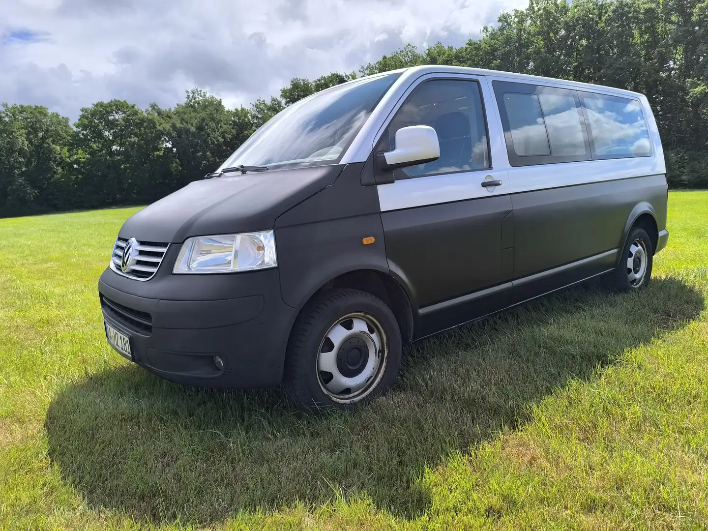 Volkswagen T5 Caravelle - 1