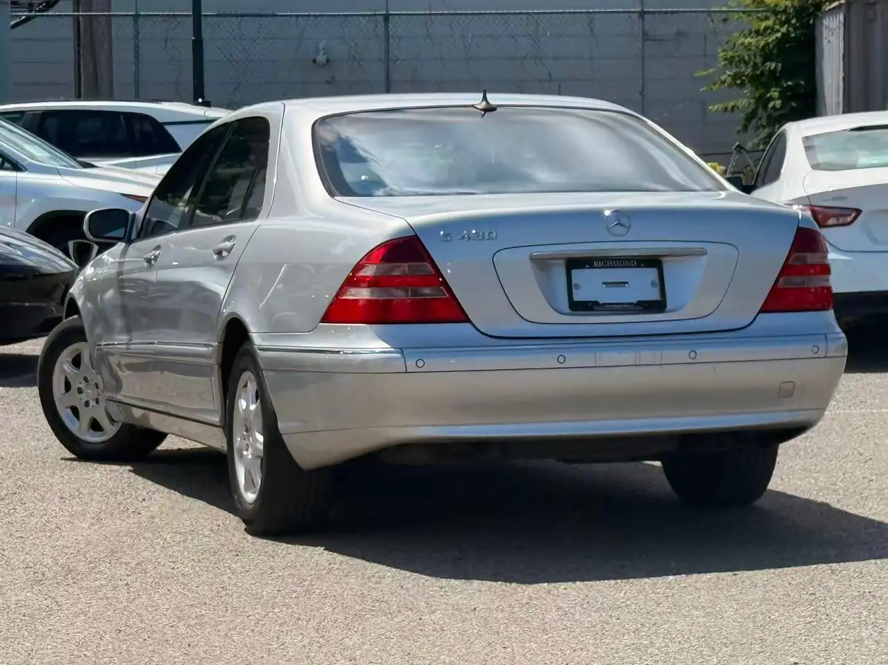Mercedes-Benz S-Class снимка Mercedes-Benz S-Class