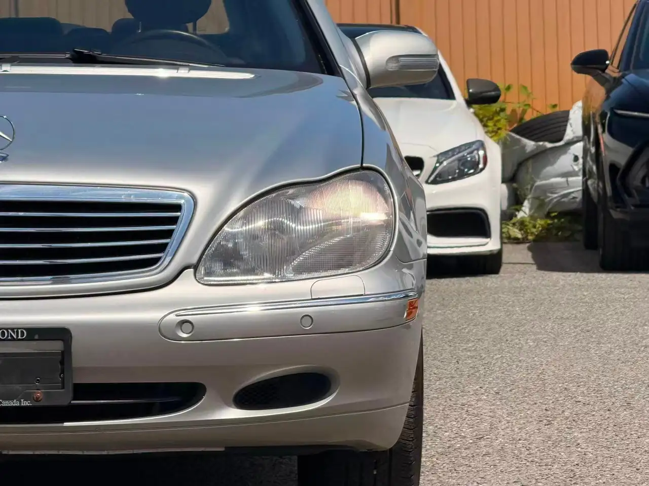 Mercedes-Benz S-Class снимка Mercedes-Benz S-Class