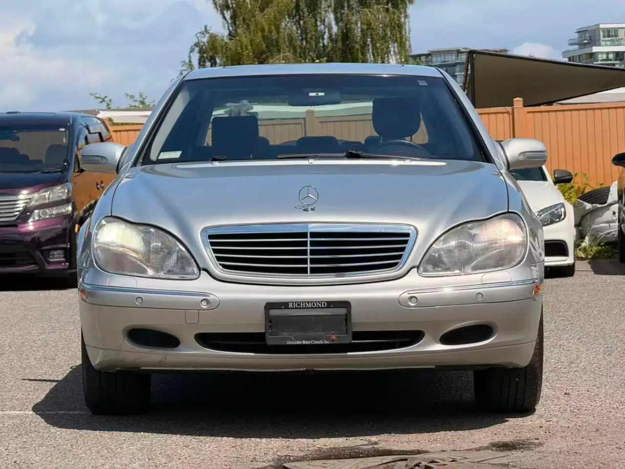 Mercedes-Benz S-Class снимка Mercedes-Benz S-Class