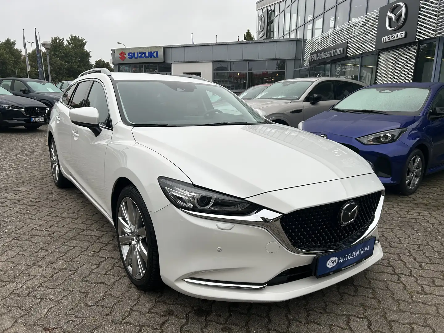 Mazda 6 2.0 G 165 6AT FWD EXCLUSIVE-LINE COMB Weiß - 2