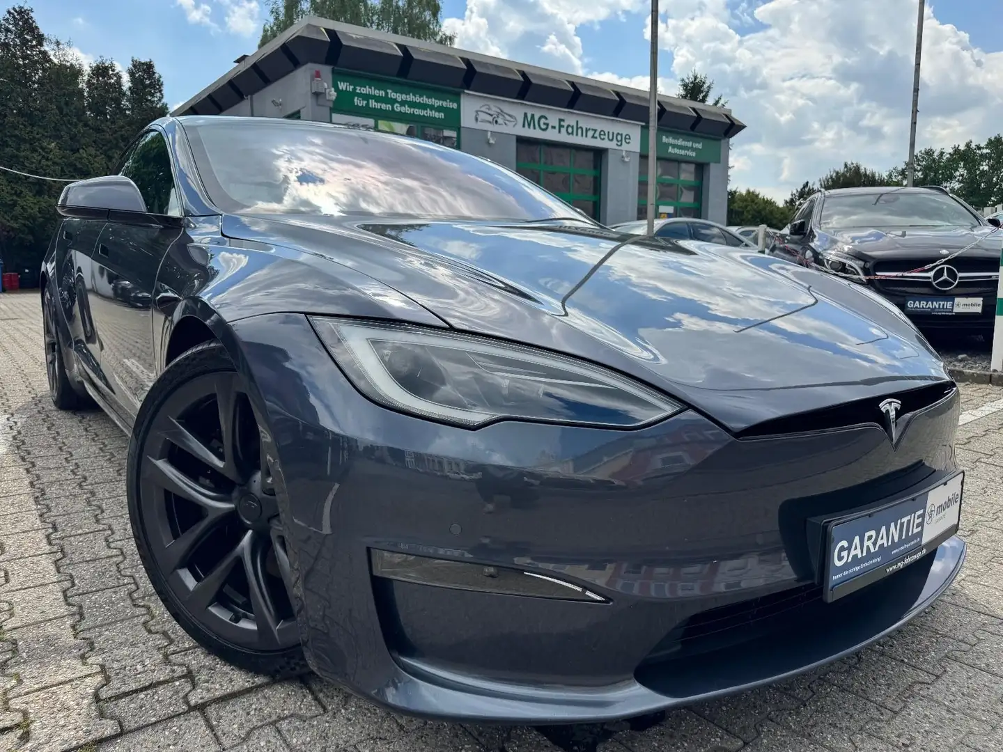 tesla model s