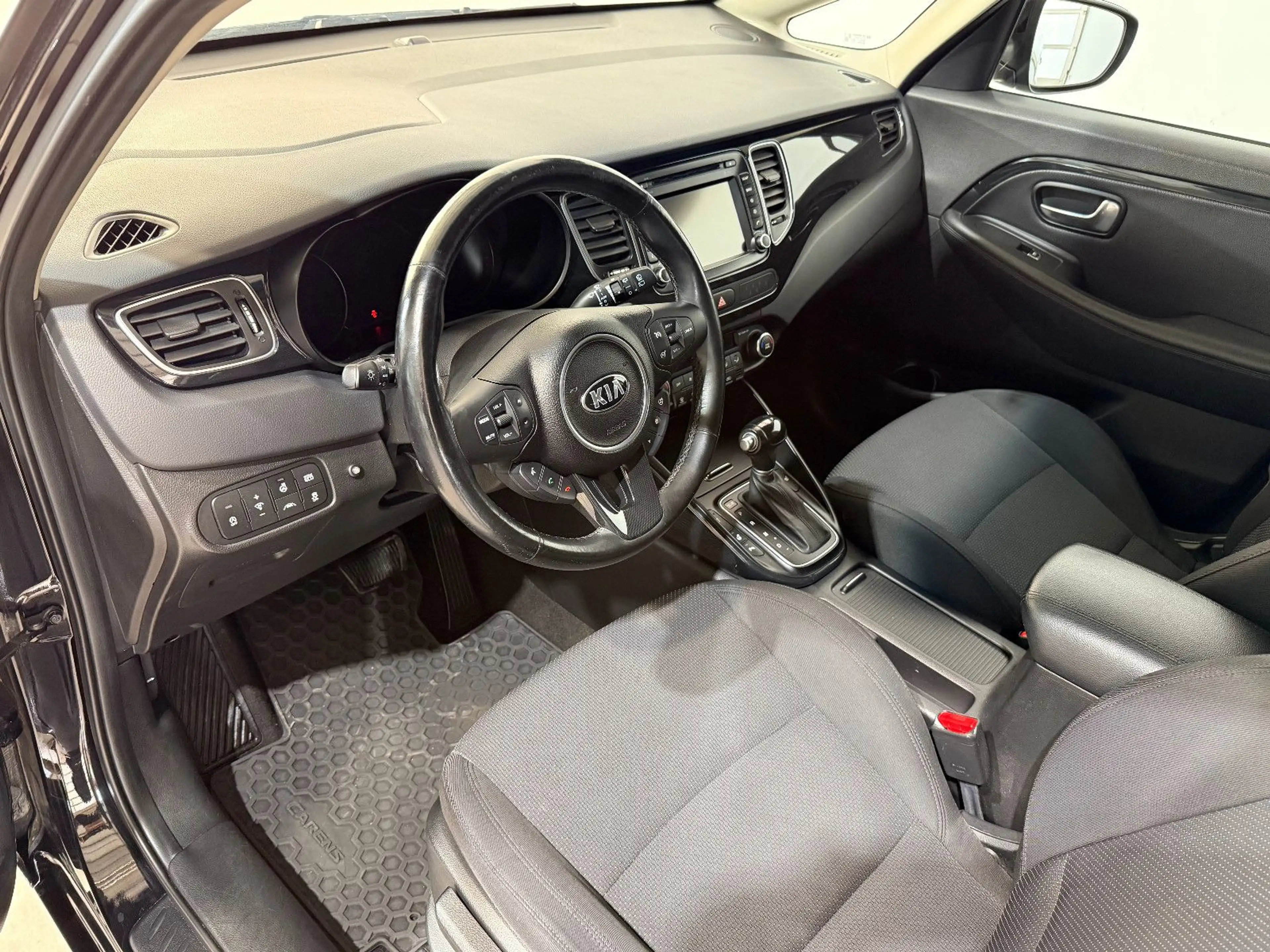 Kia Carens Spirit*7-SITZER+NAVI+AHK+STANDHEIZUNG+18" — photo 8