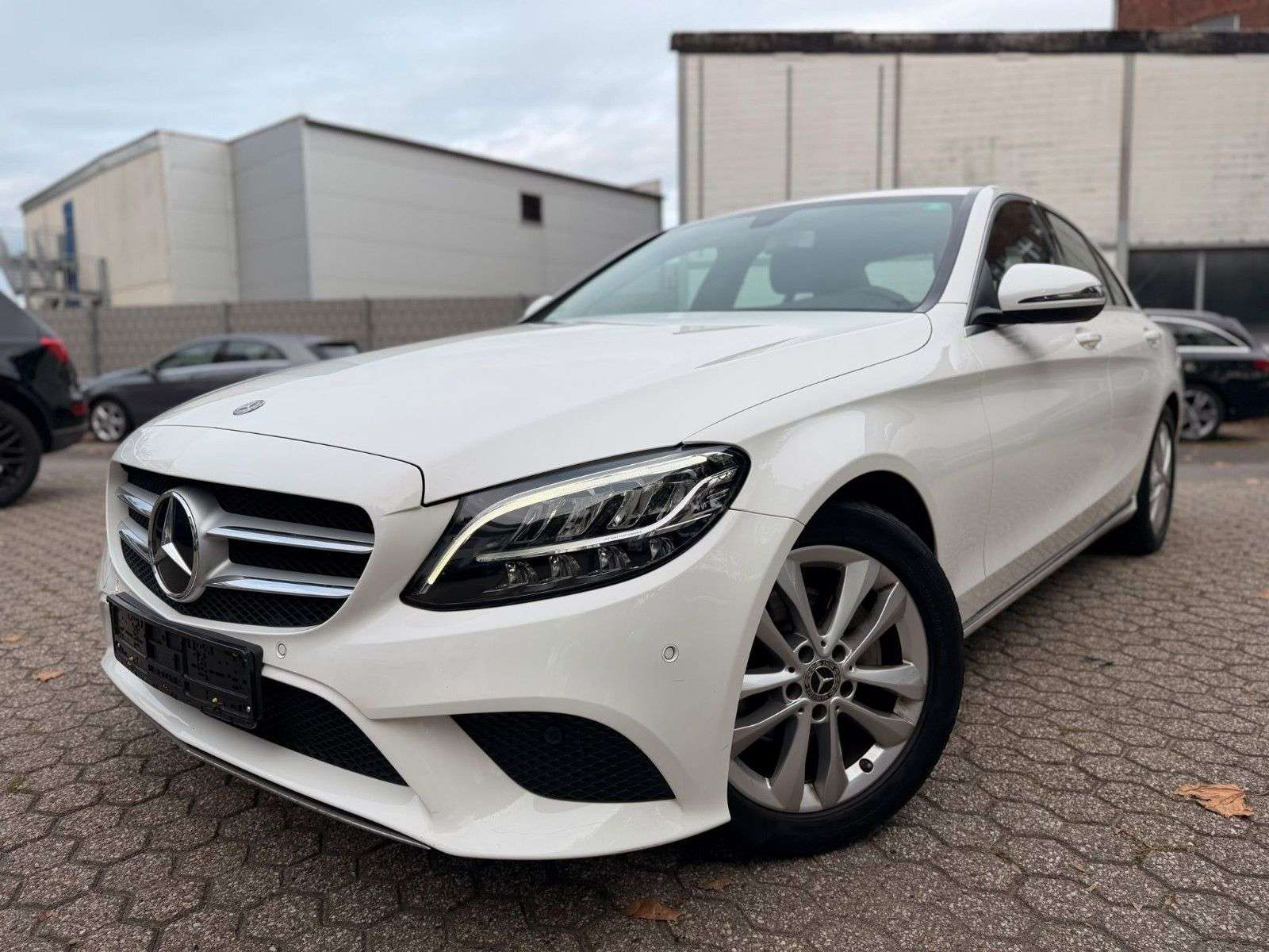 Mercedes-Benz C 180
