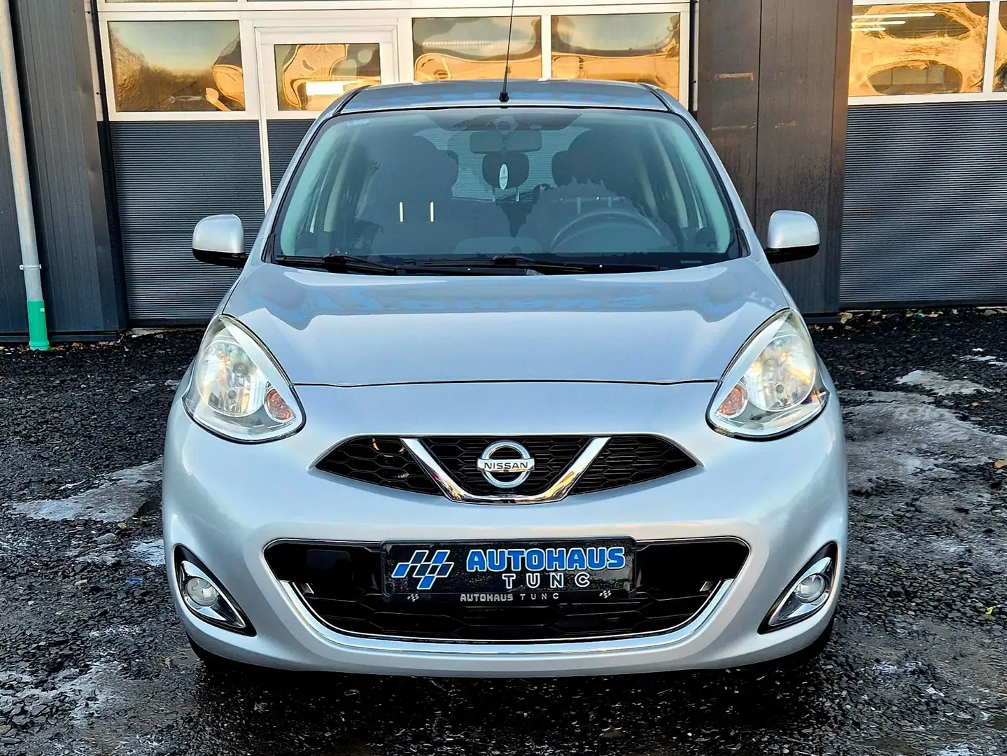 Nissan Micra Acenta, Top gepflegt, MuFu, Klima Grau - 2