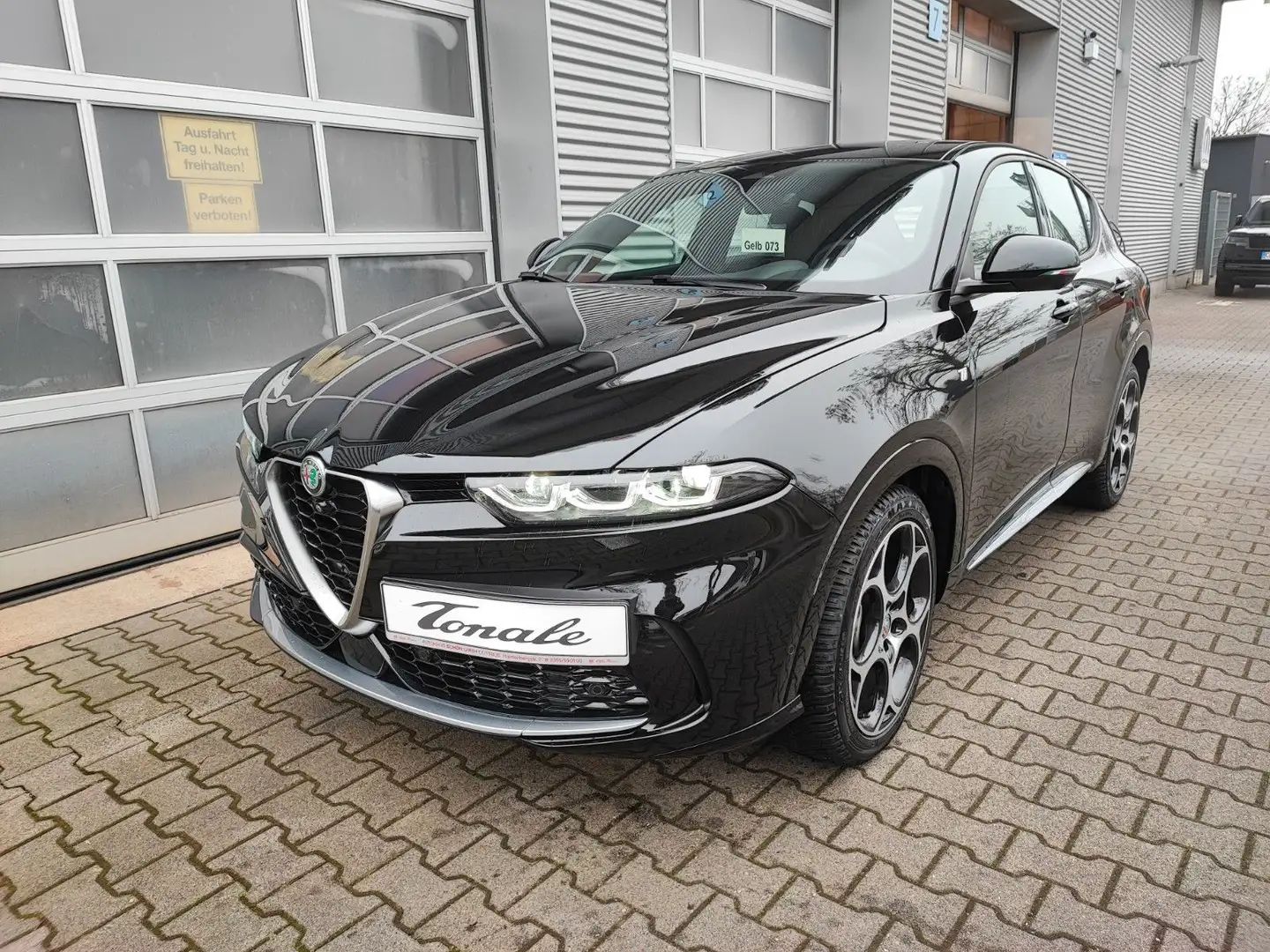 Alfa Romeo Tonale Ti 1,6 VGT-D 96 kW Чёрный - 1
