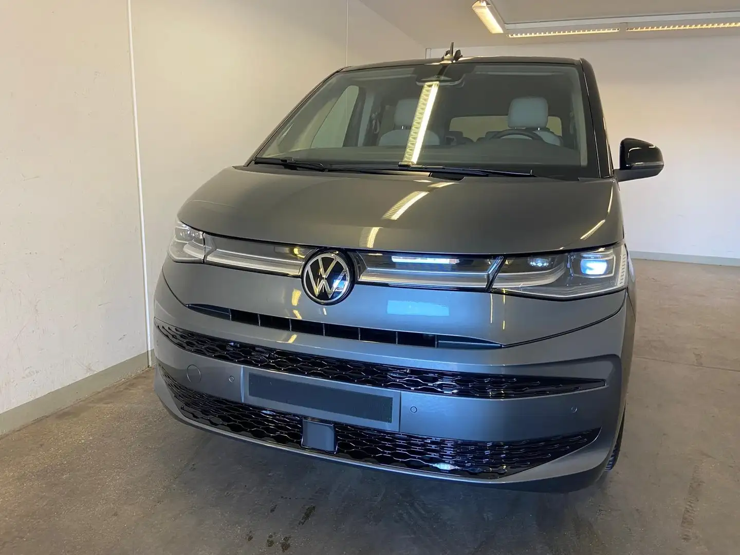 Volkswagen T7 Multivan VW T7 Multivan Edition ÜH eHybrid 180 kW 4M Grau - 2