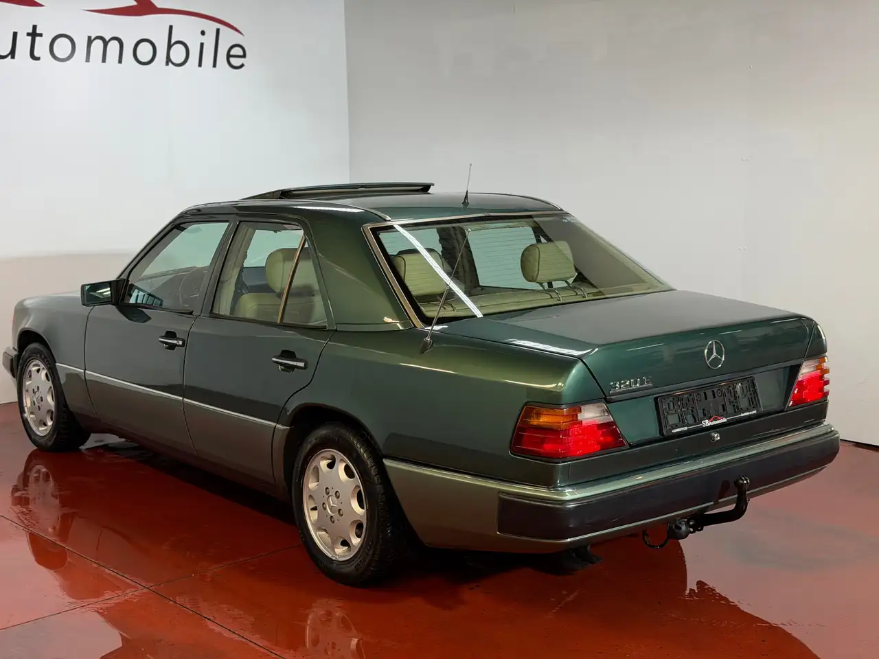 Mercedes-Benz E 320 w124 OLDTIMER // B-AUTO // TOIT-OUVRANT // AIRCO // GARANTIE//, foto 9