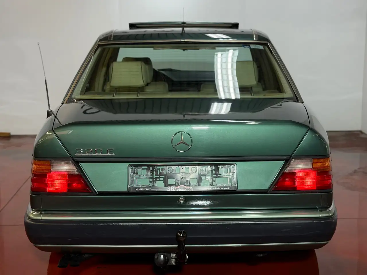 Mercedes-Benz E 320 w124 OLDTIMER // B-AUTO // TOIT-OUVRANT // AIRCO // GARANTIE//, foto 8