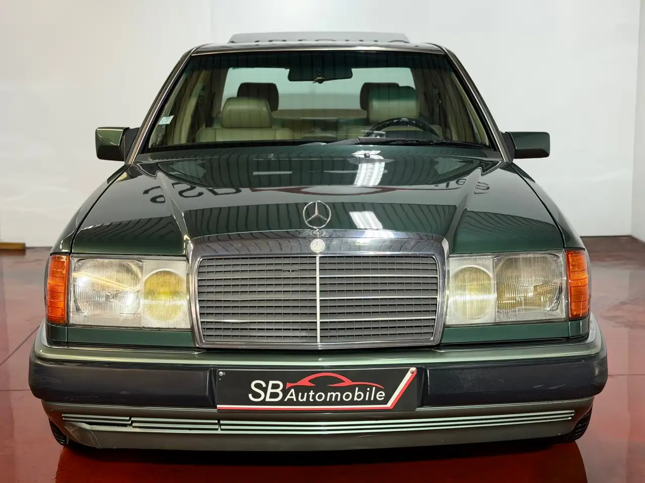 Mercedes-Benz E 320 w124 OLDTIMER // B-AUTO // TOIT-OUVRANT // AIRCO // GARANTIE//, foto 3