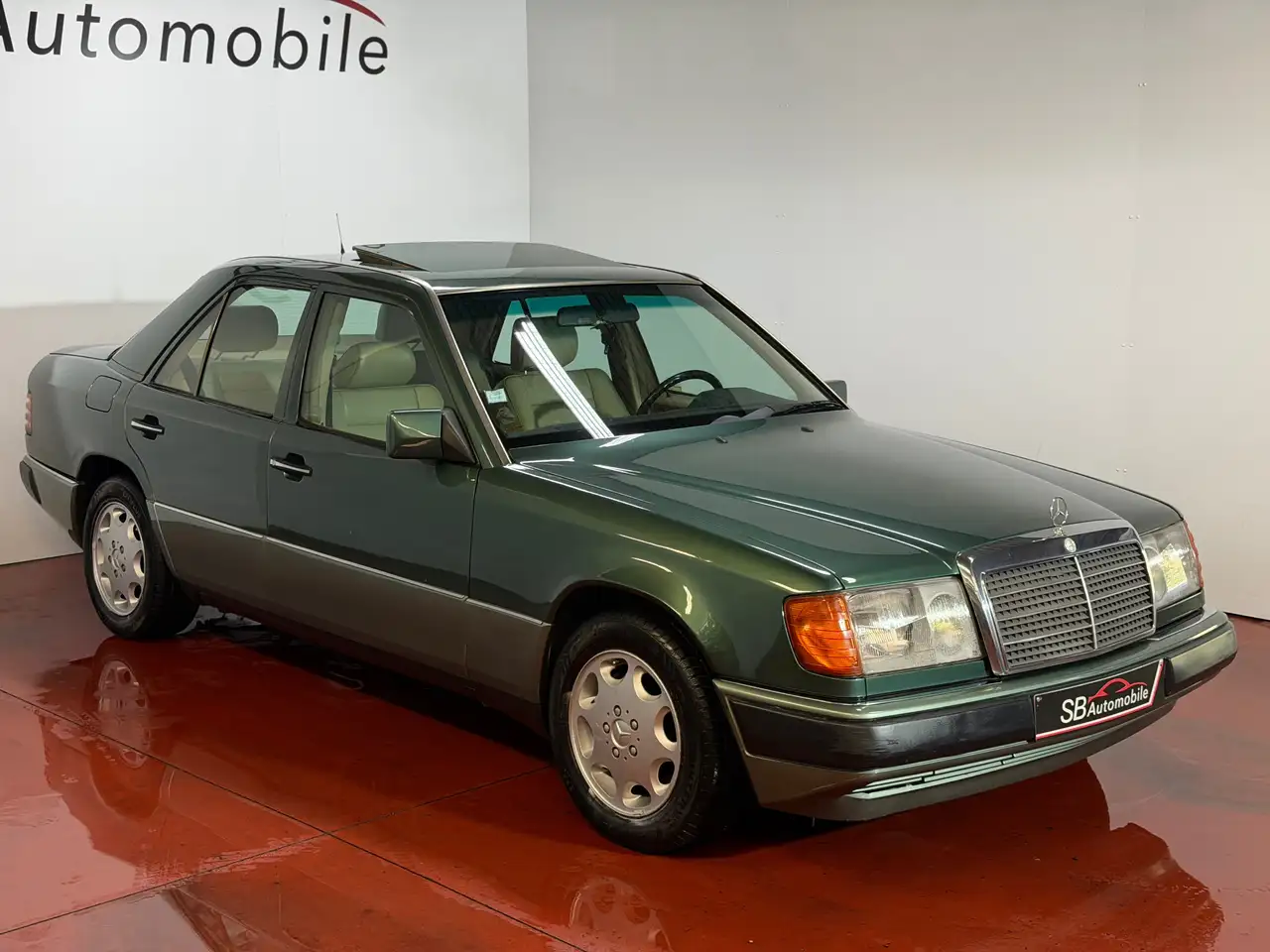 Mercedes-Benz E 320 w124 OLDTIMER // B-AUTO // TOIT-OUVRANT // AIRCO // GARANTIE//, foto 4