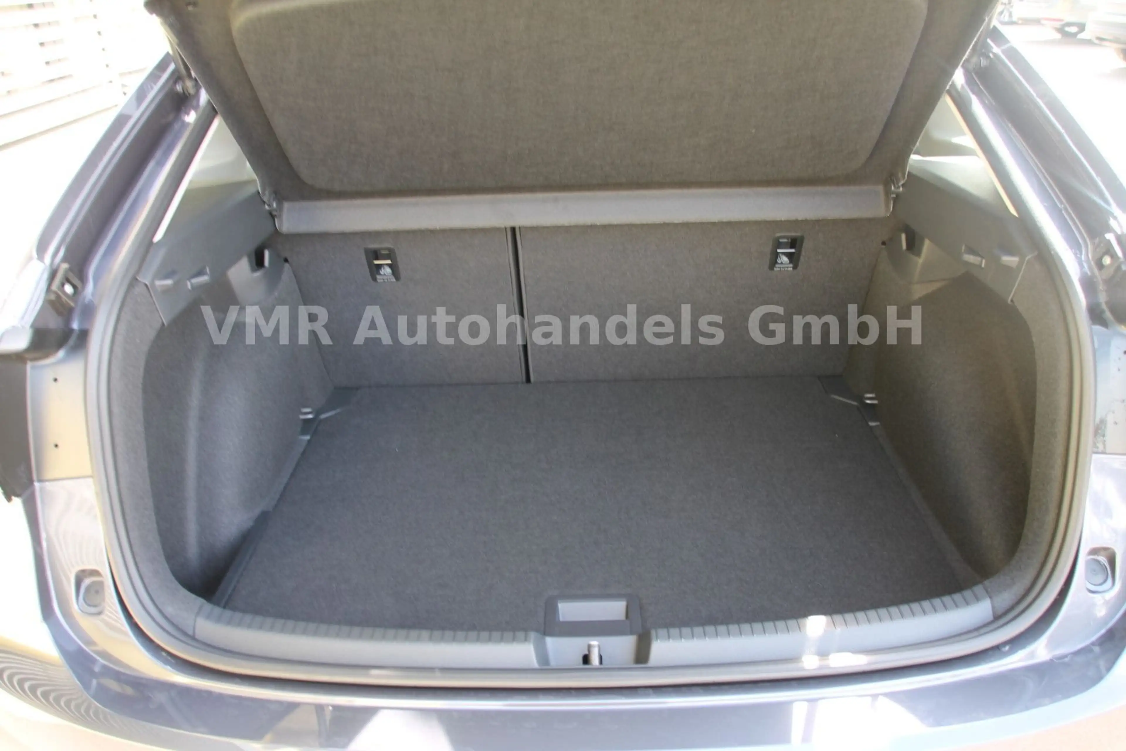 Volkswagen Taigo Life 1.0 TSI DSG *Kamera*AHK*5J.Gar.* — photo 9