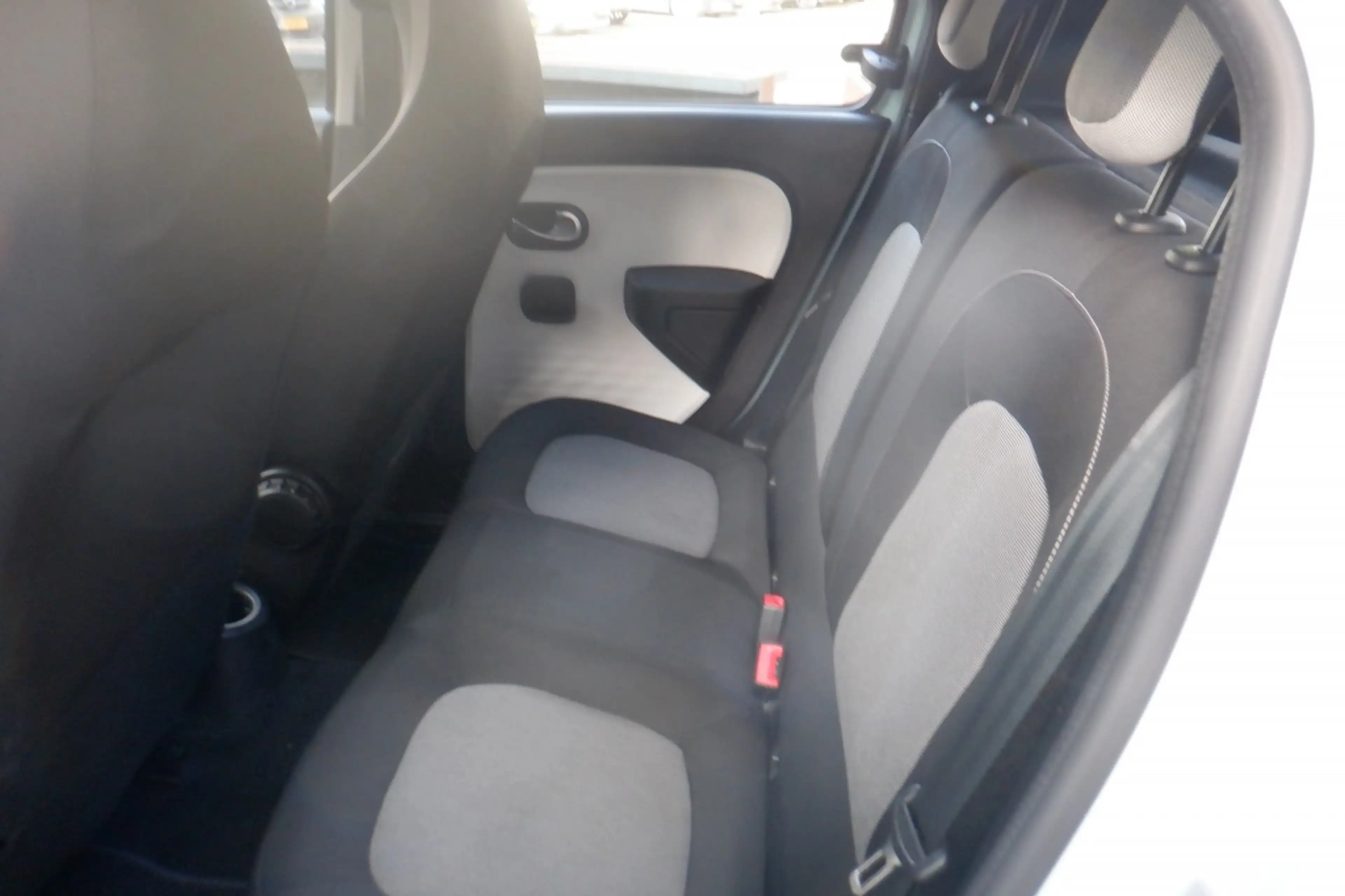 Renault Twingo RENAULT TWINGO ELECTRIC — photo 11