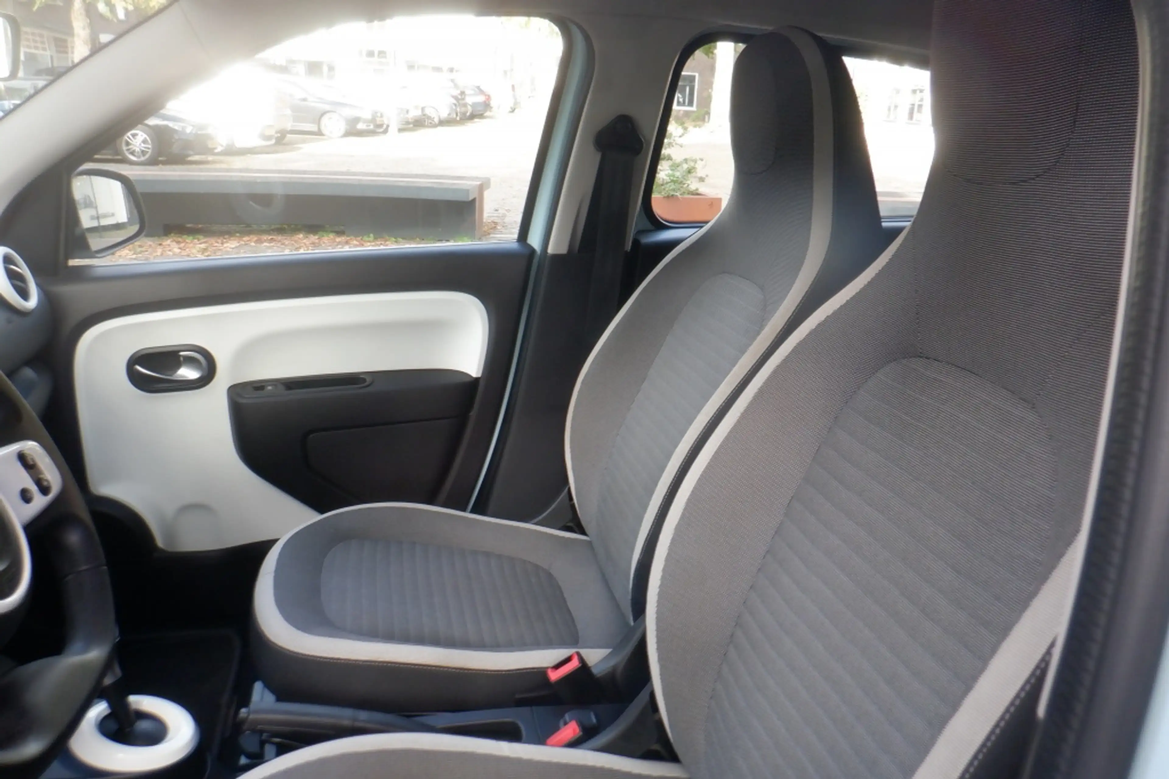 Renault Twingo RENAULT TWINGO ELECTRIC — photo 10