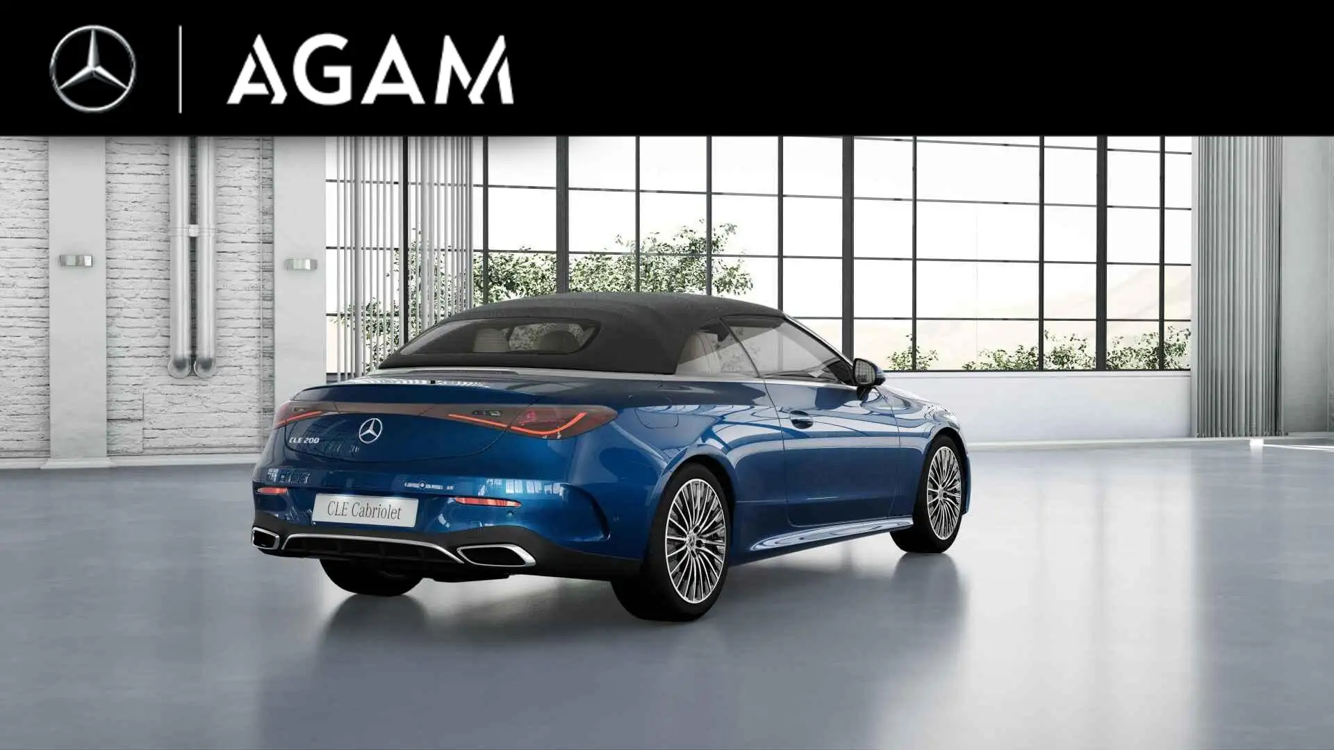 Mercedes-Benz CLE 200 Cabriolet AMG Line Blauw - 2