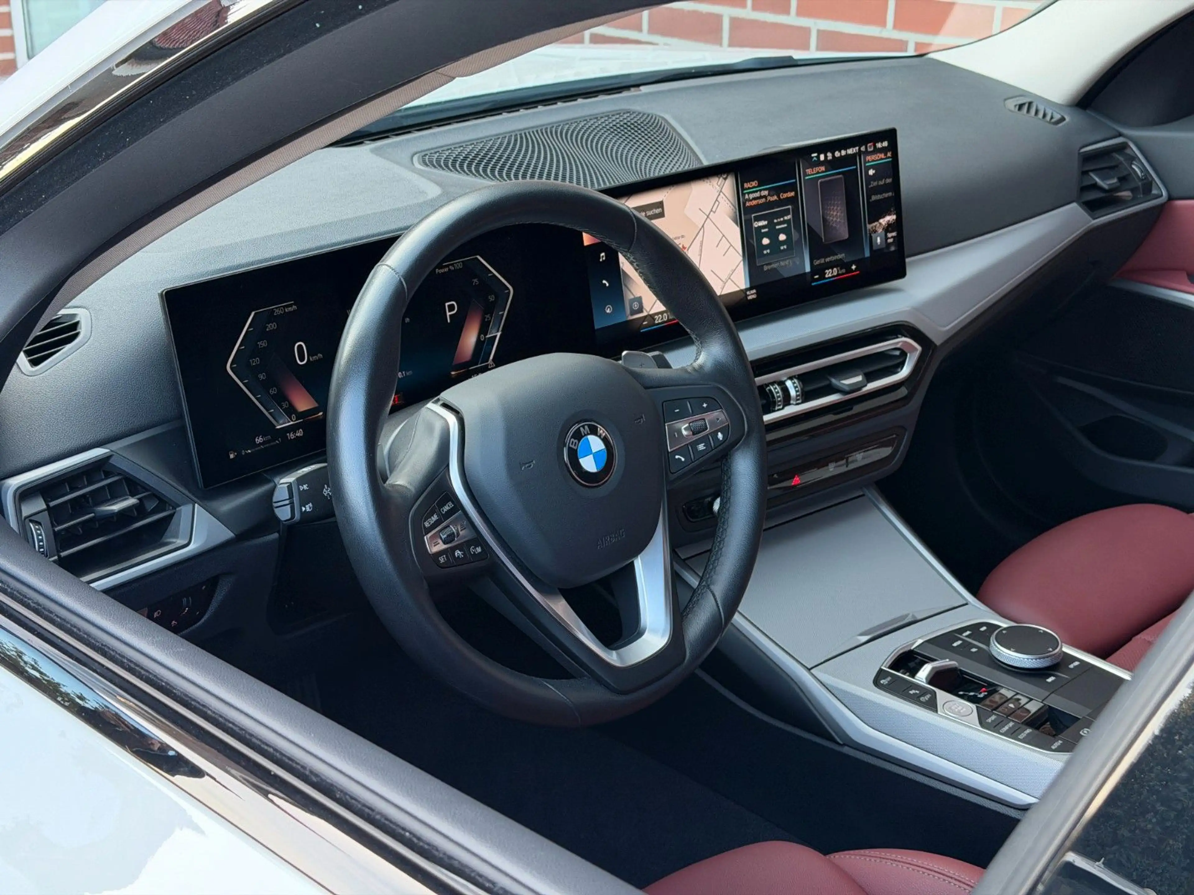 BMW 318 i Touring Automatik*Live Cockpit*Leder*1.HD — photo 10