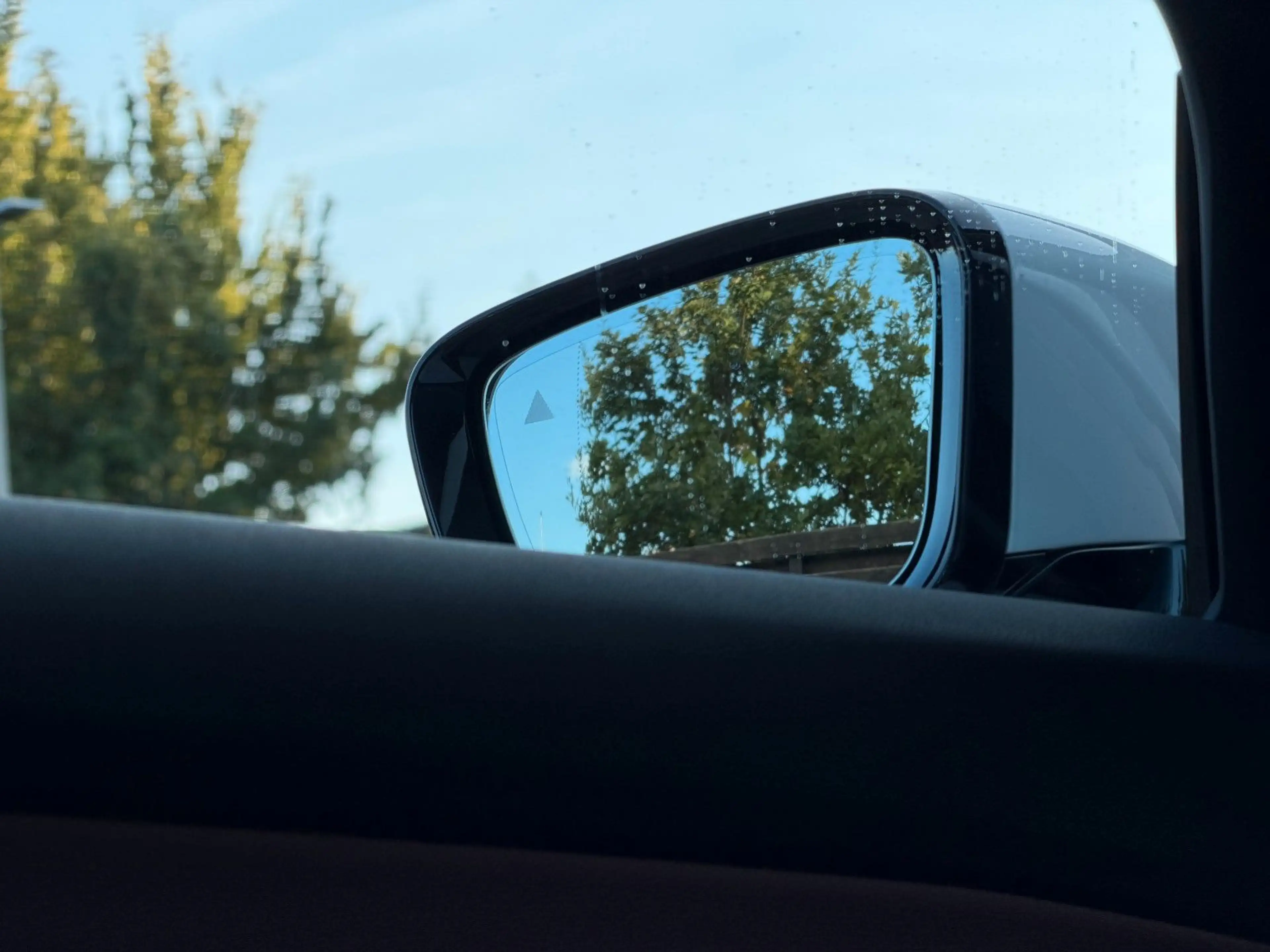 BMW 318 i Touring Automatik*Live Cockpit*Leder*1.HD — photo 30
