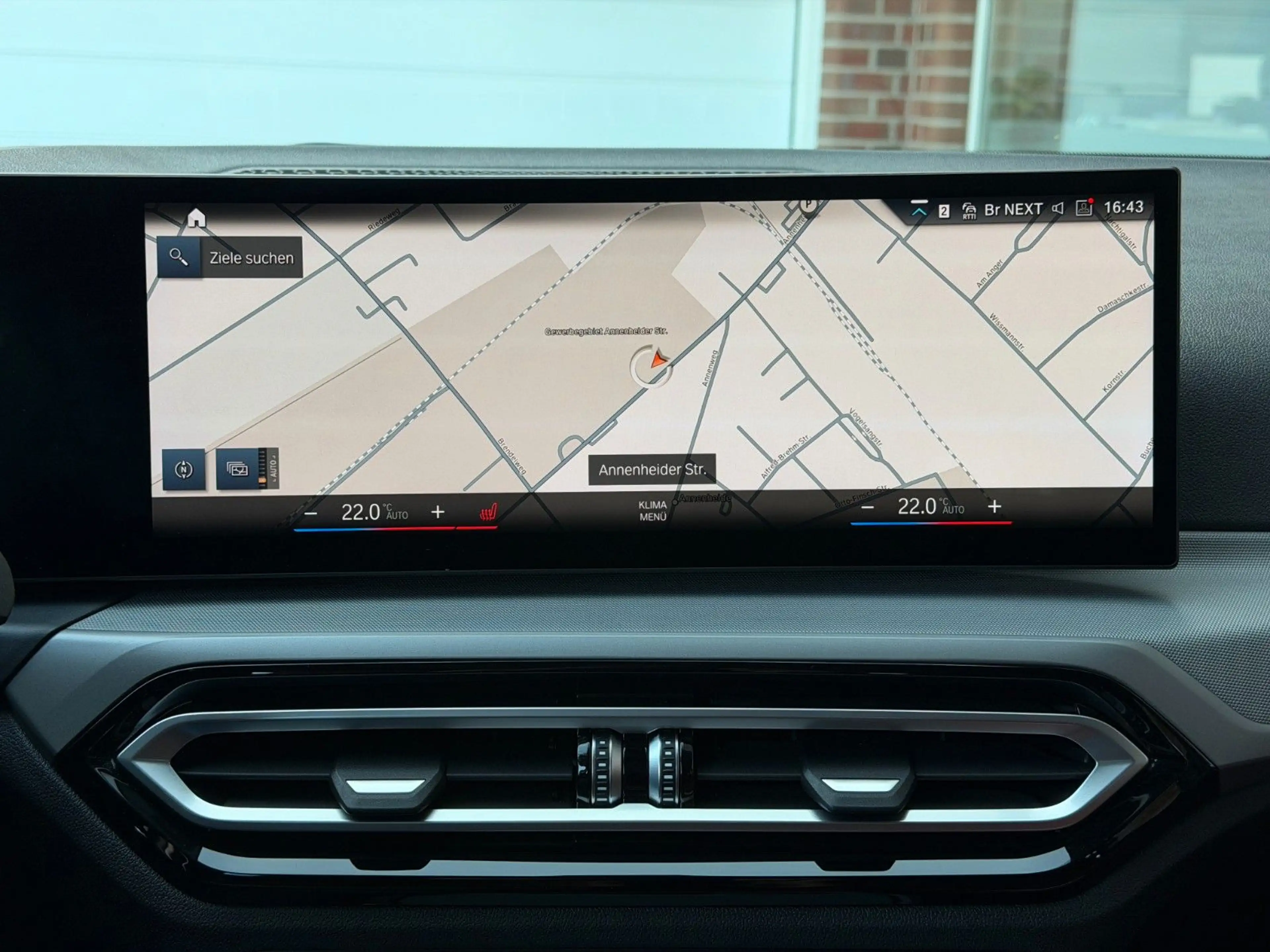 BMW 318 i Touring Automatik*Live Cockpit*Leder*1.HD — photo 16