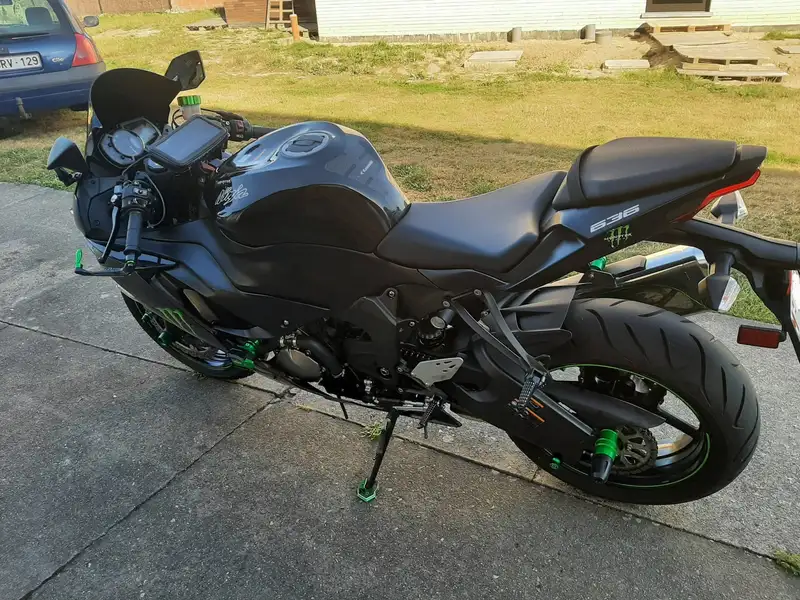 Kawasaki Ninja ZX-6R - foto 2