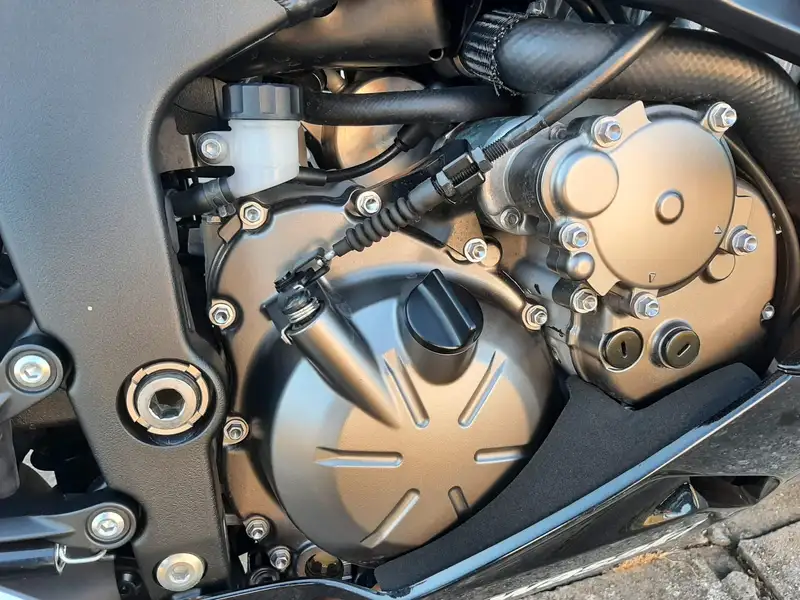 Kawasaki Ninja ZX-6R - foto 5
