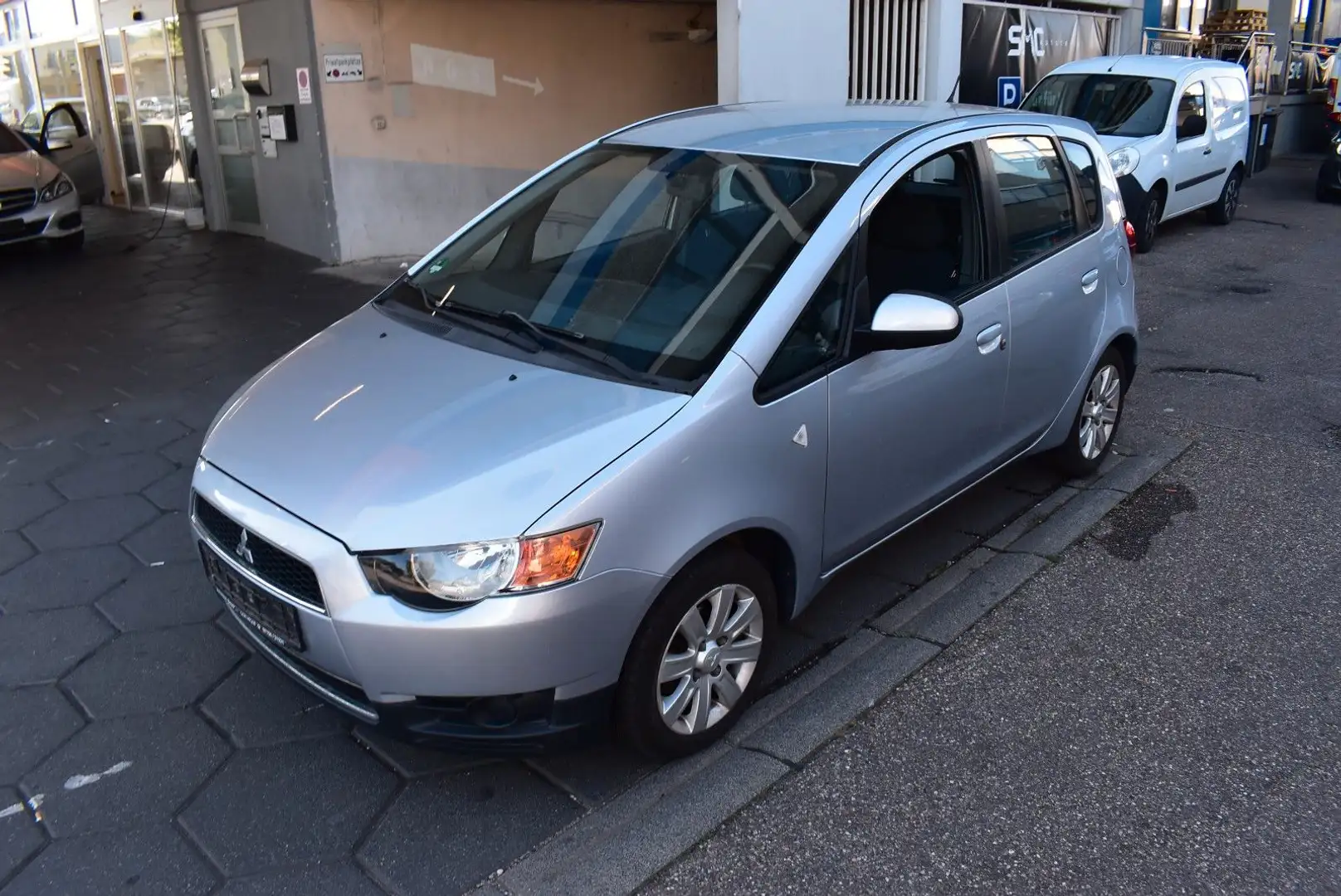 Mitsubishi Colt Lim. 5-trg. XTRA*Klima*Tüv Neu*5 Türer Silber - 2