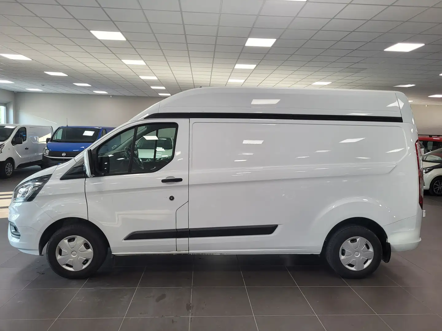 Ford Transit Custom 2.0 TDCI 130CV L2 H2 PASSO LUNGO TETTO ALTO Weiß - 2