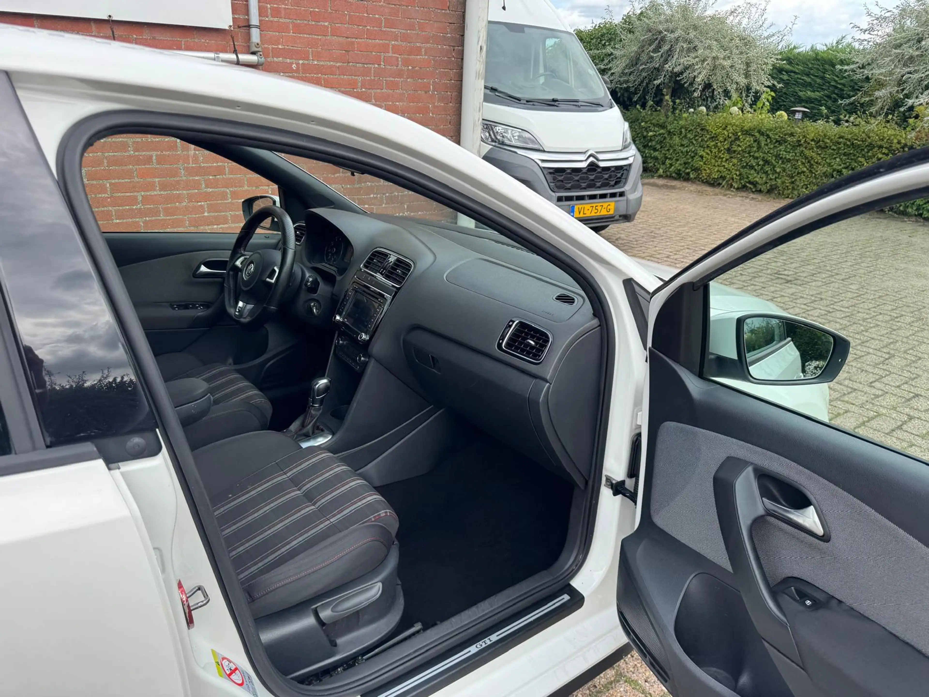 Volkswagen Polo GTI 1.4 TSI GEREVISEERDE MOTOR AUTOMAAT 5-DEURS CLIMA — photo 12