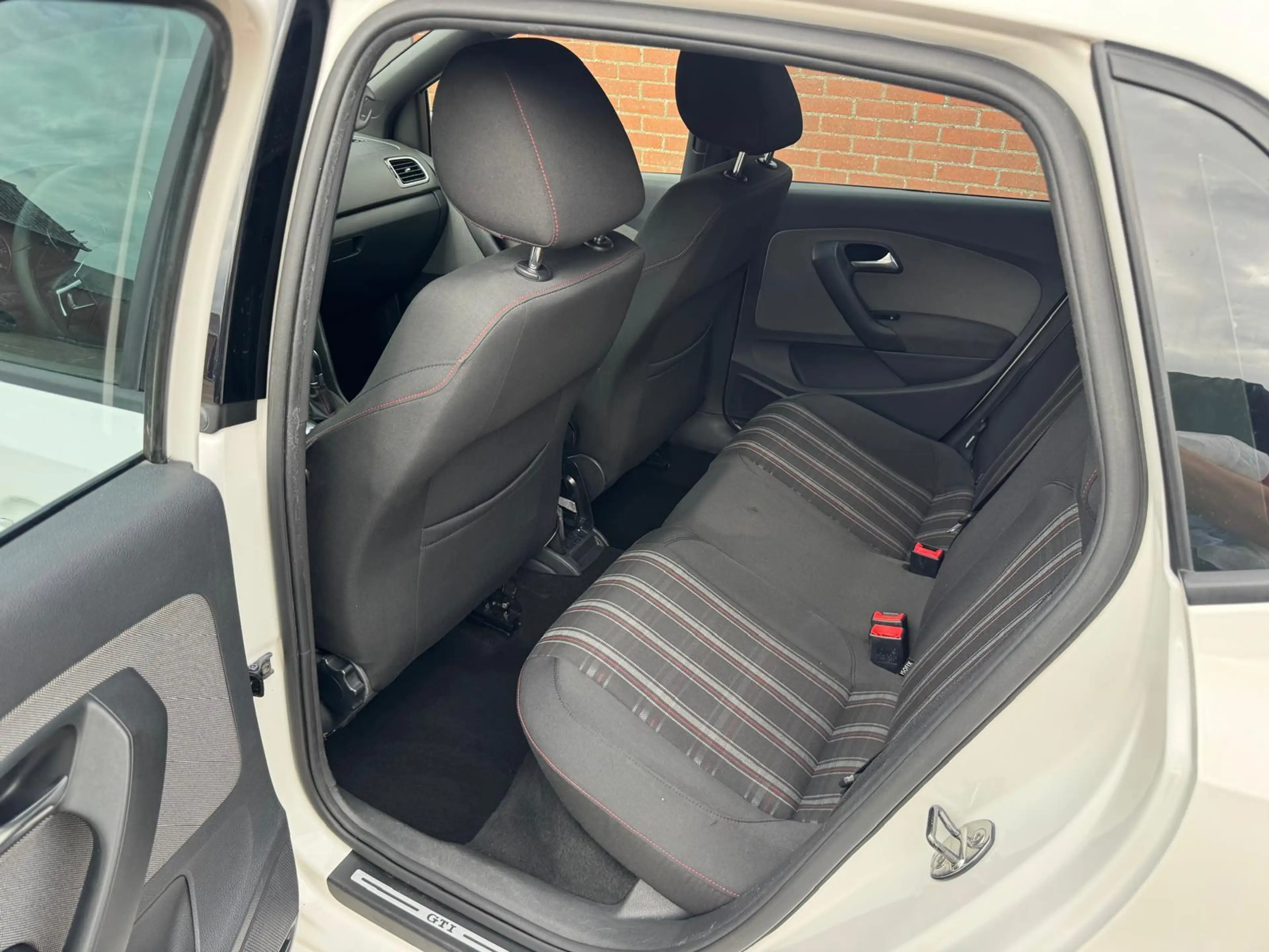 Volkswagen Polo GTI 1.4 TSI GEREVISEERDE MOTOR AUTOMAAT 5-DEURS CLIMA — photo 9