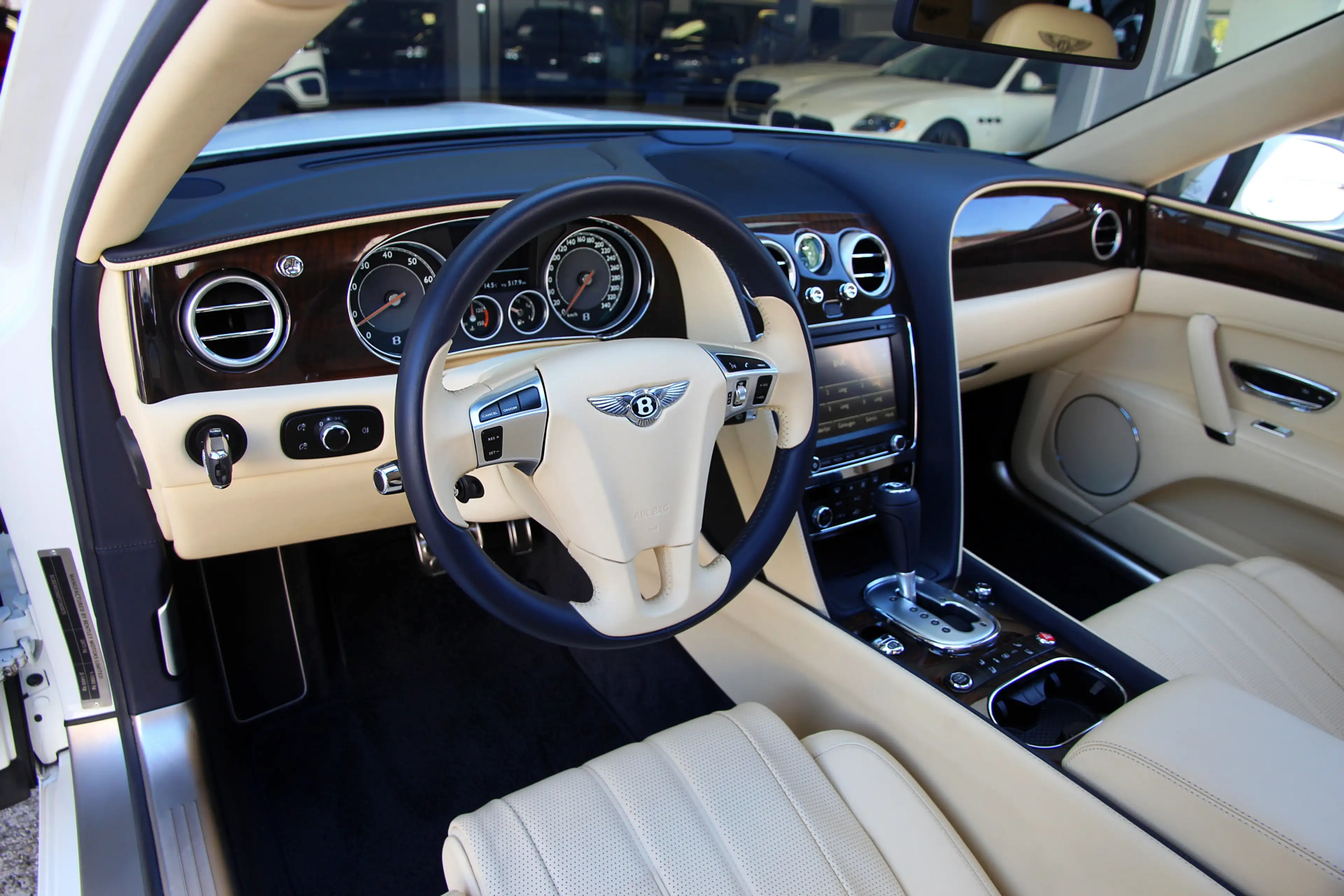 Bentley Flying Spur 4.0 V8 | BTW | Pano | Massage | Ventilatie | Memor — photo 13