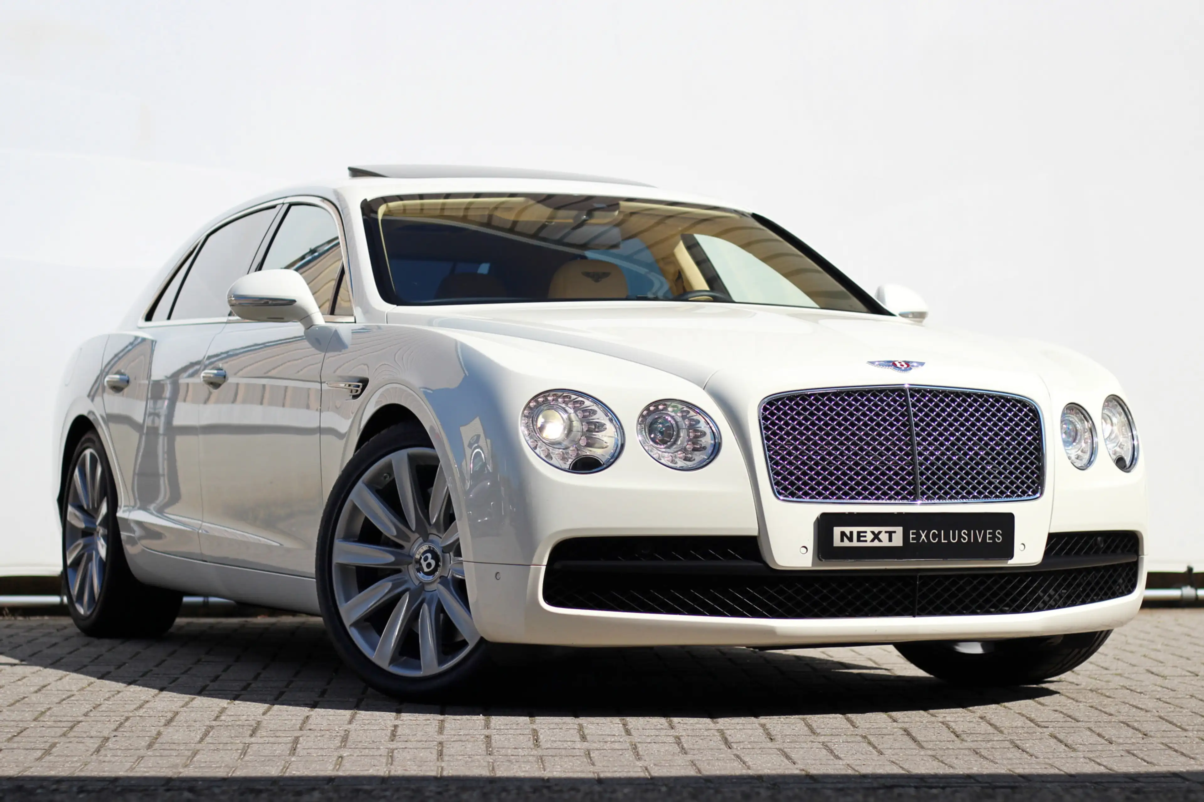Bentley Flying Spur 4.0 V8 | BTW | Pano | Massage | Ventilatie | Memor