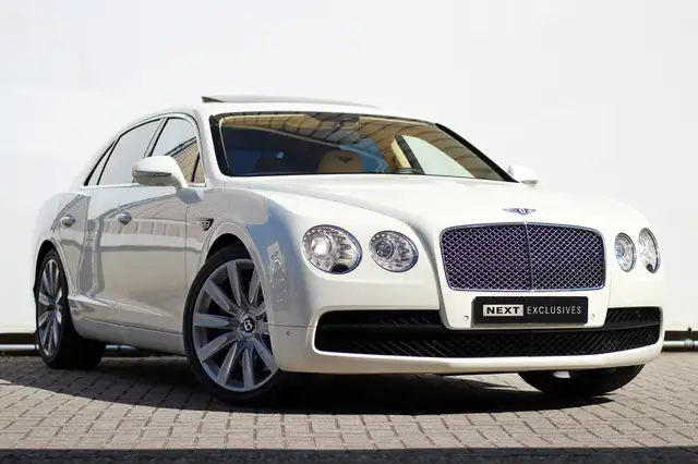 Bentley Flying Spur 4.0 V8 | BTW | Pano | Massage | Ventilatie | Memor