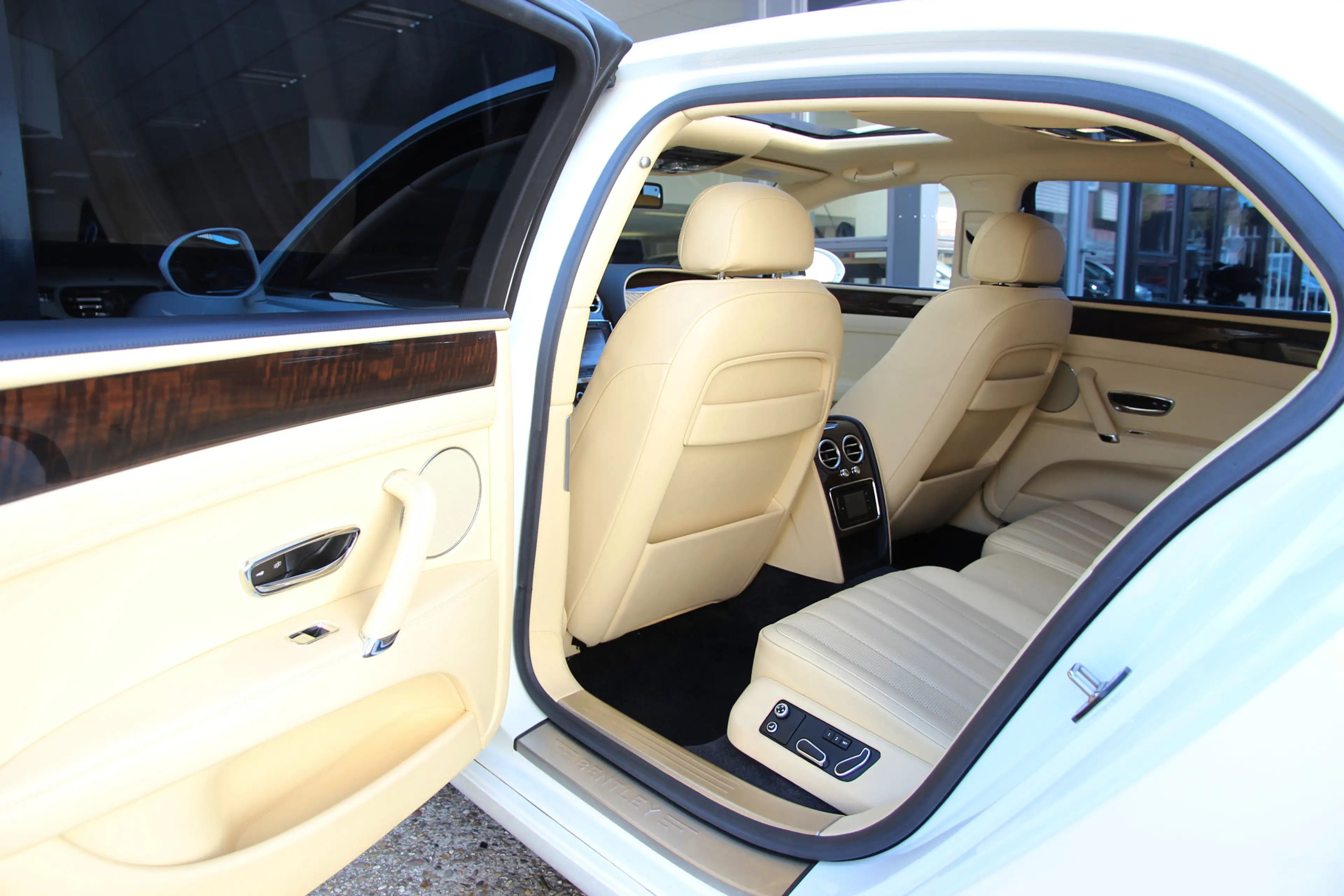 Bentley Flying Spur 4.0 V8 | BTW | Pano | Massage | Ventilatie | Memor — photo 19