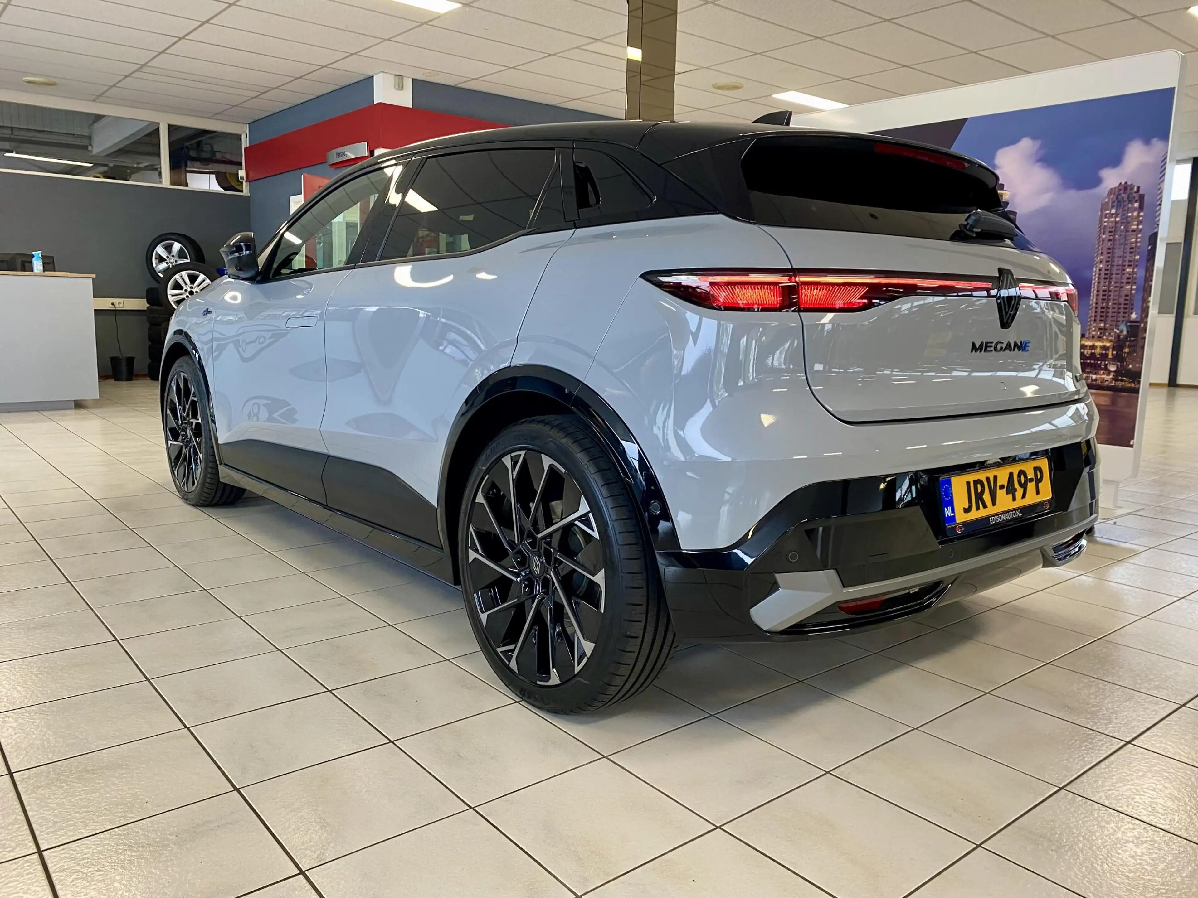 Renault Megane E-Tech comfort range esprit alpine 60 kWh — photo 4