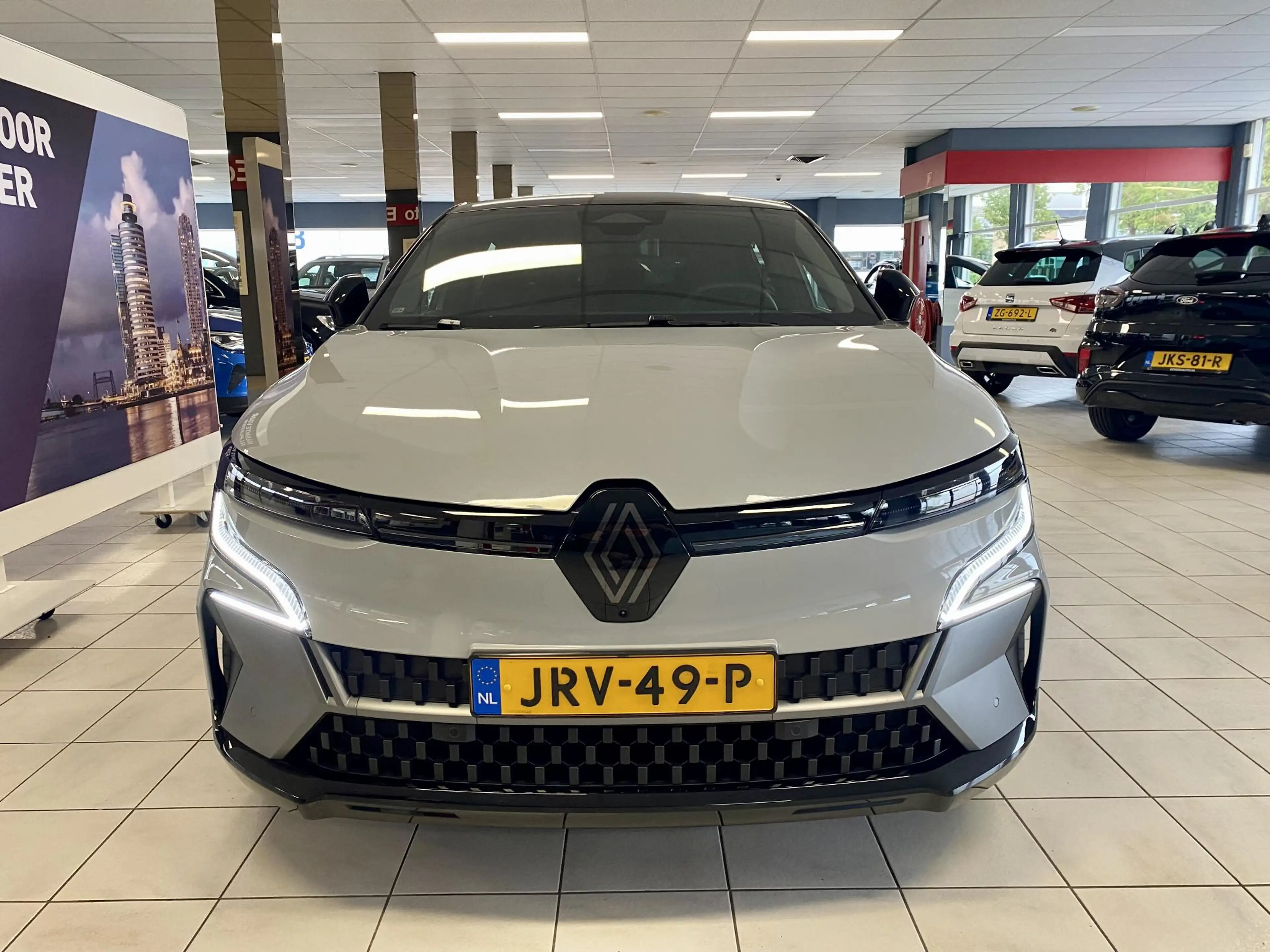 Renault Megane E-Tech comfort range esprit alpine 60 kWh — photo 8