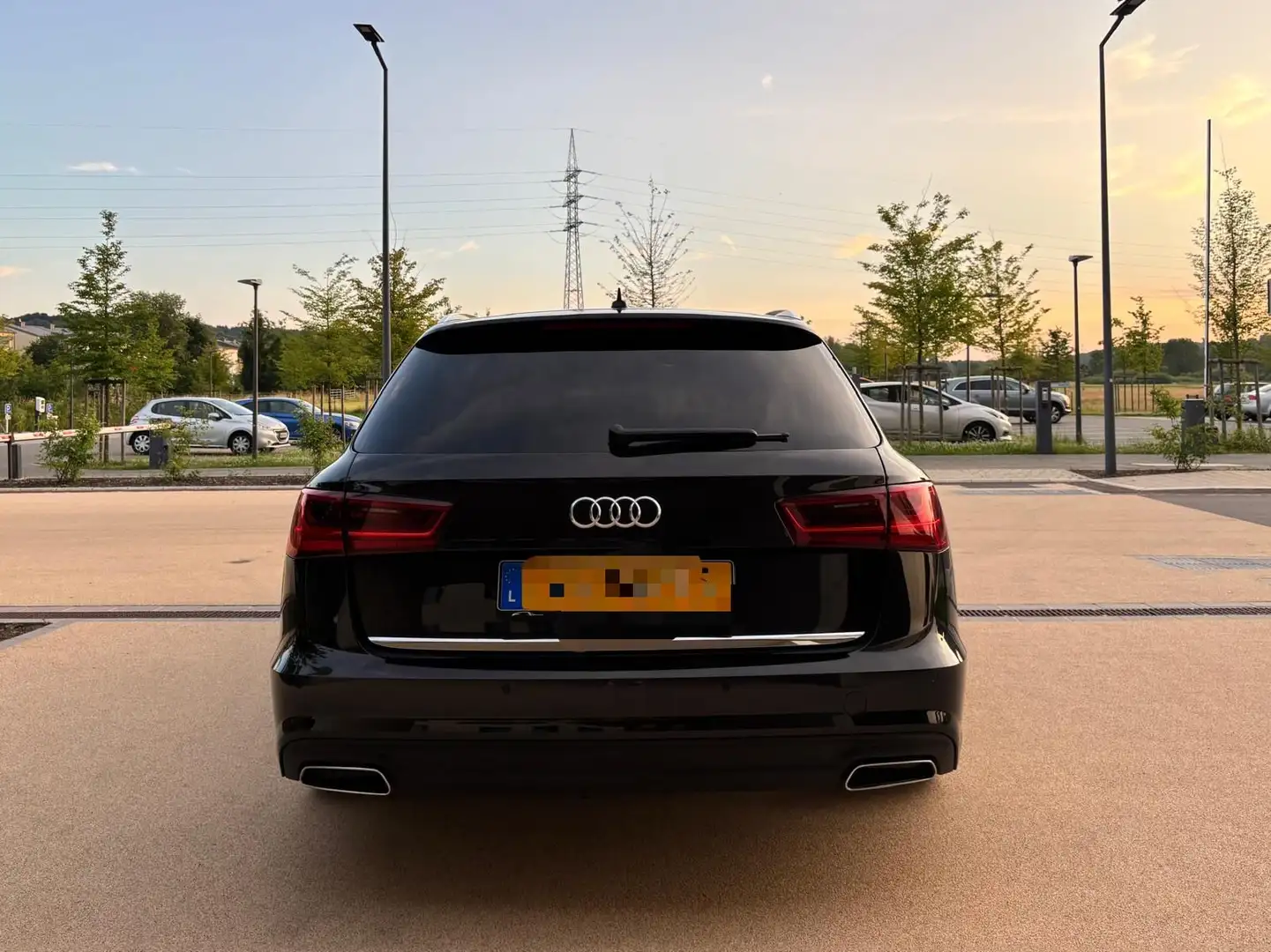 Audi A6 Avant 2.0 TDI ultra S tronic - 2