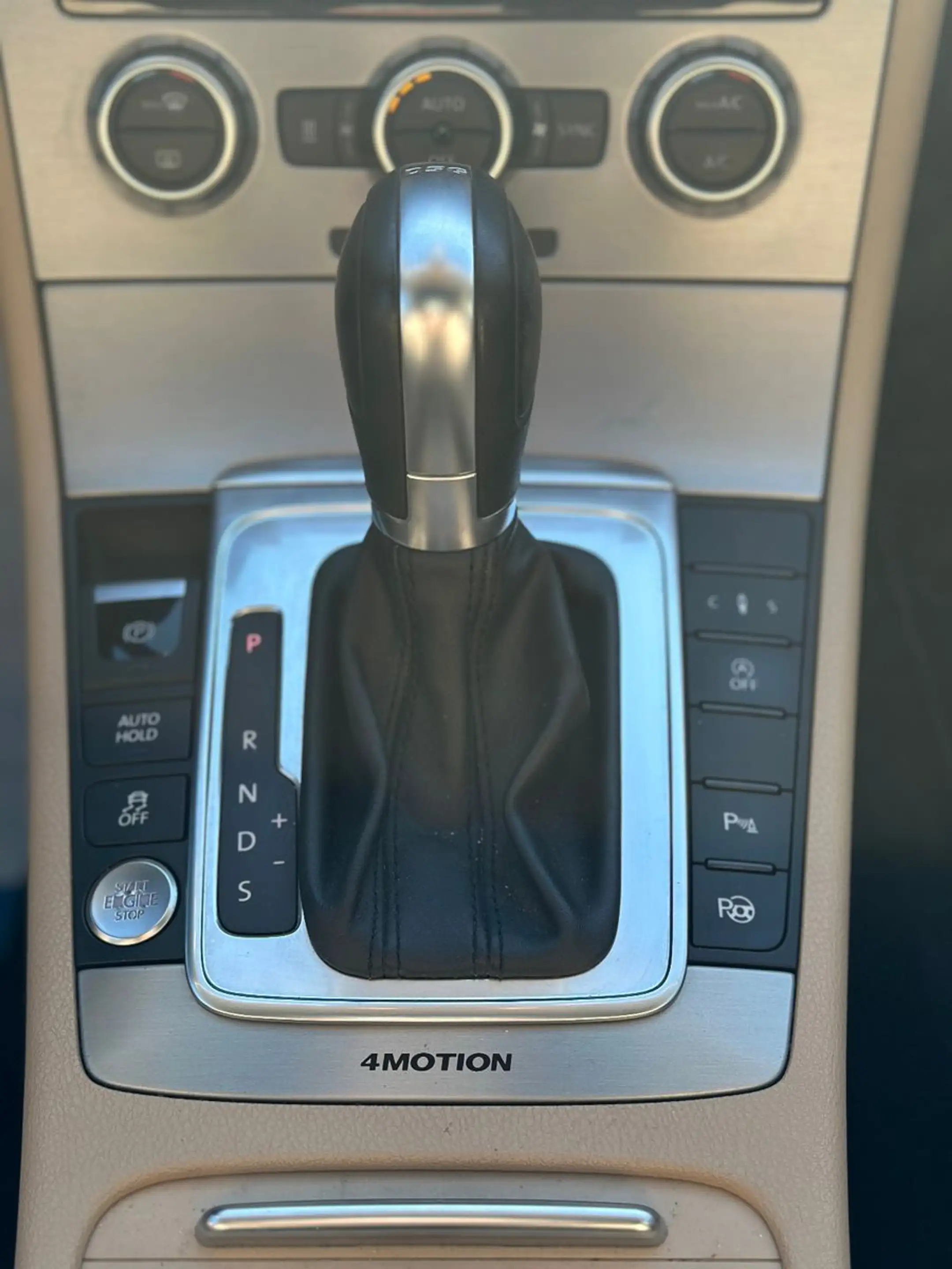 Volkswagen CC VW Passat CC 4Motion Kamera Stamheizung 2.Hand — photo 12