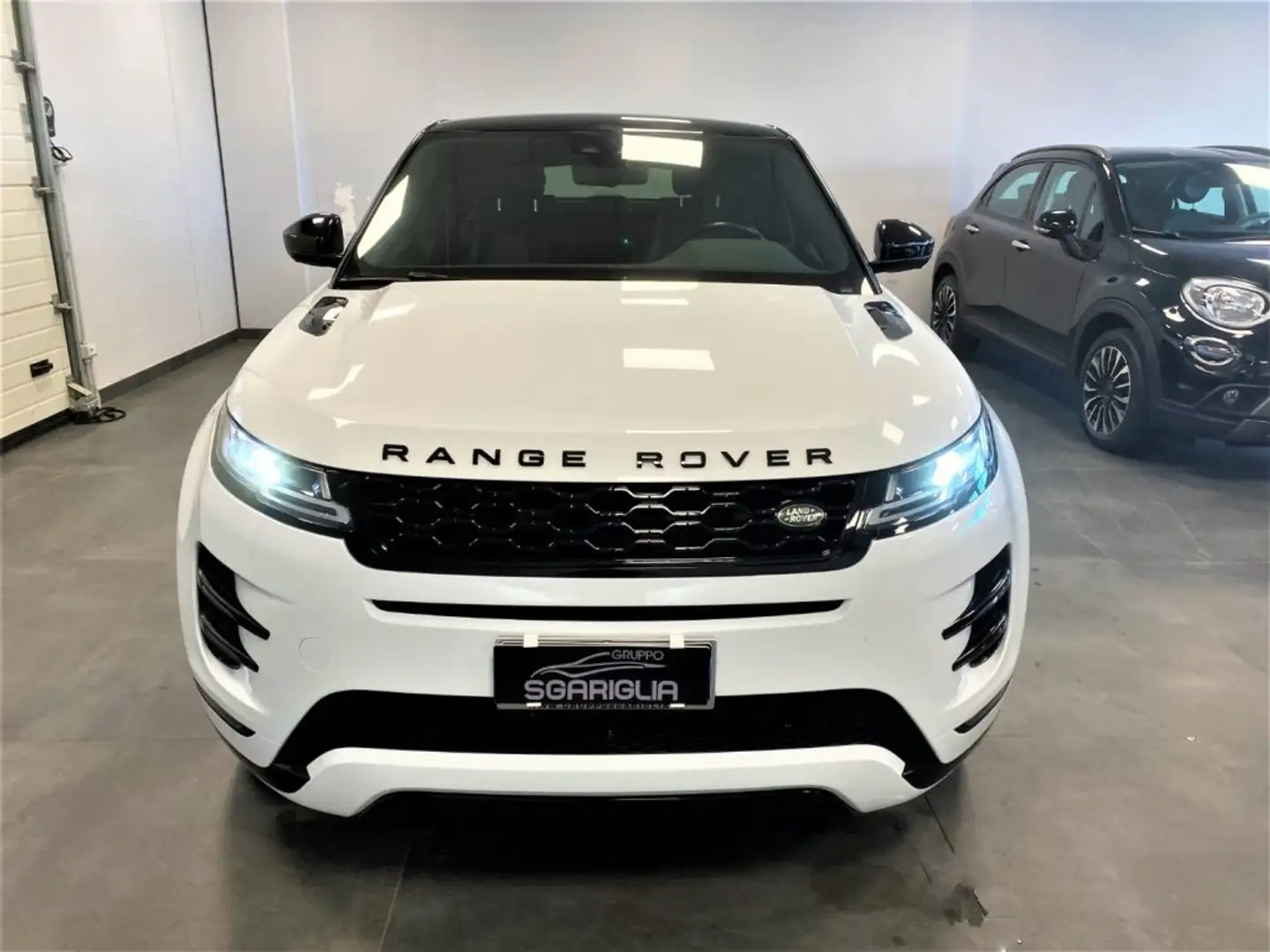 Land Rover Range Rover Evoque 2.0 D R-Dynamic Black Edition I4 180 CV AWD Auto Weiß - 2