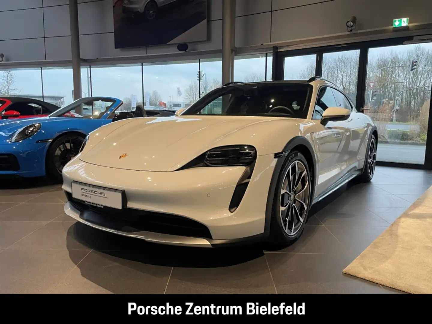 Porsche Taycan 4 Cross Turismo Panorama Surround-View Weiß - 1