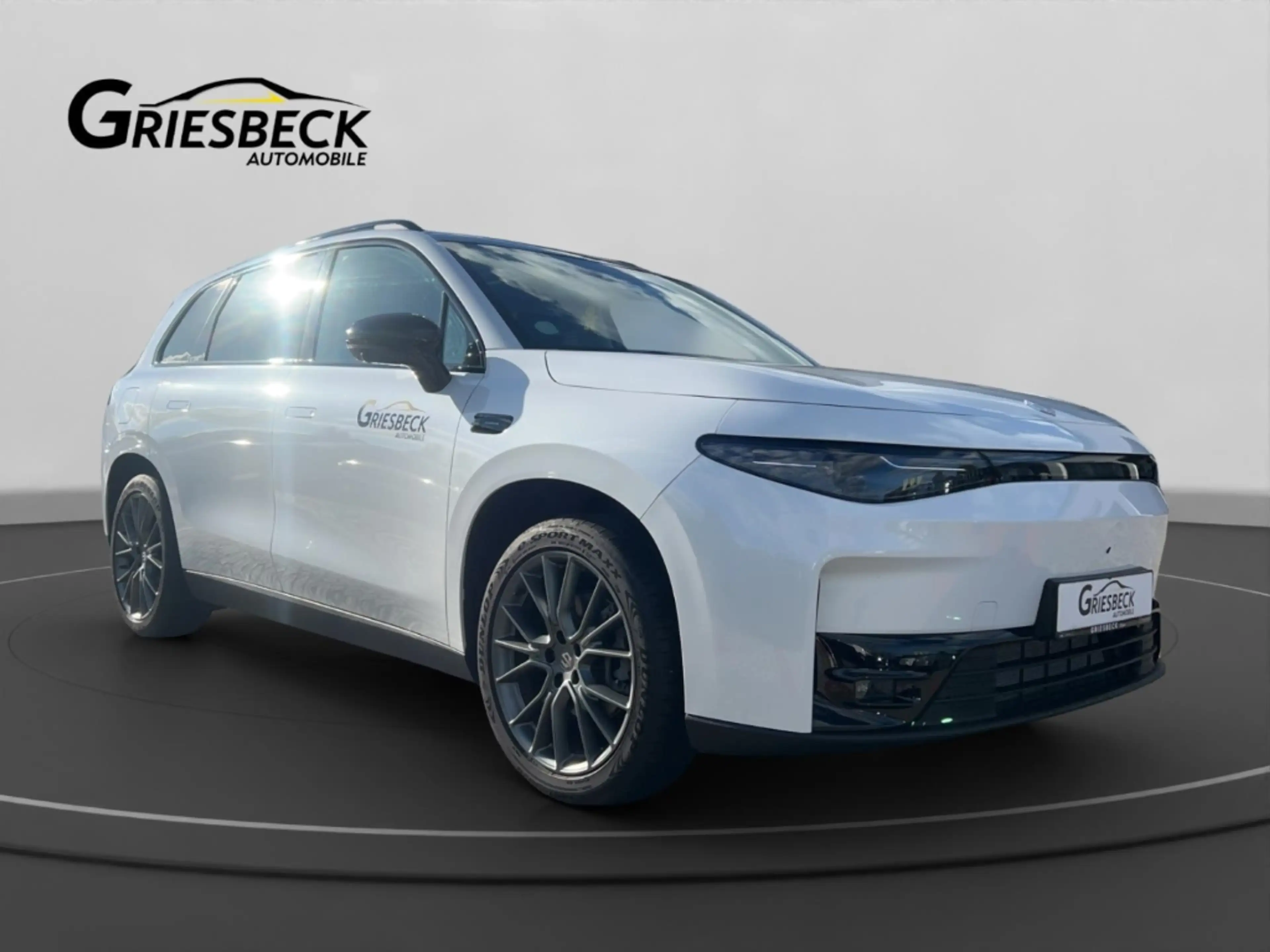 Leapmotor C10 158 kW Hybrid EV Design Panorama Navi Leder Digita — photo 3