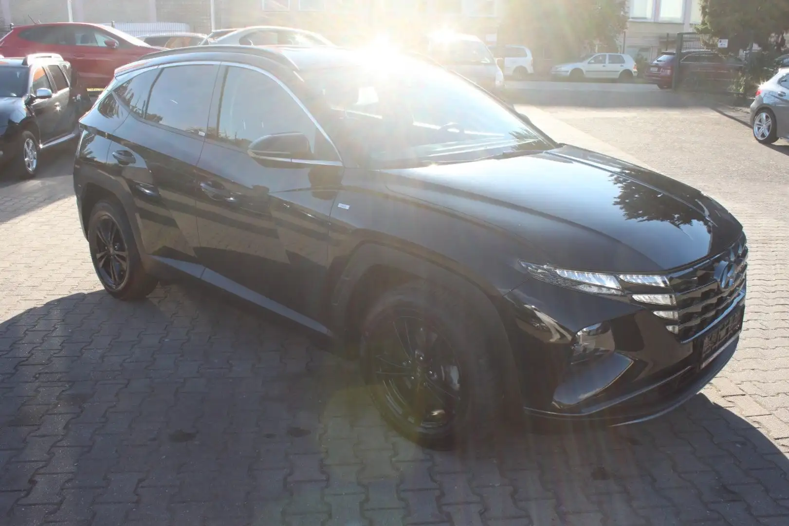 Hyundai TUCSON 1,6 T-GDi Trend Aut. Mild-Hybrid 2WD Noir - 2