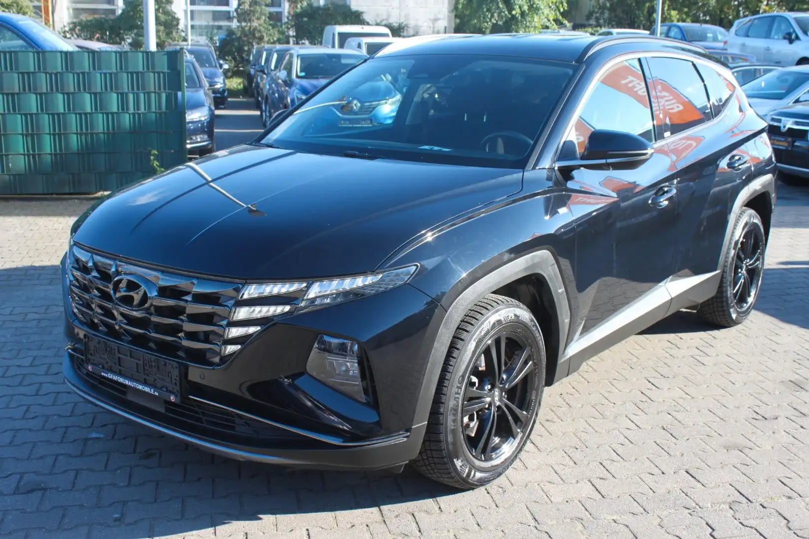Hyundai TUCSON 1,6 T-GDi Trend Aut. Mild-Hybrid 2WD Noir - 1