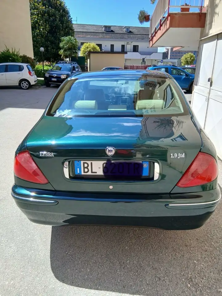 Lancia Lybra 1.9 jtd LX 110cv, foto 2