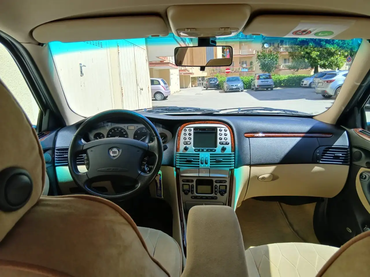 Lancia Lybra 1.9 jtd LX 110cv, foto 5
