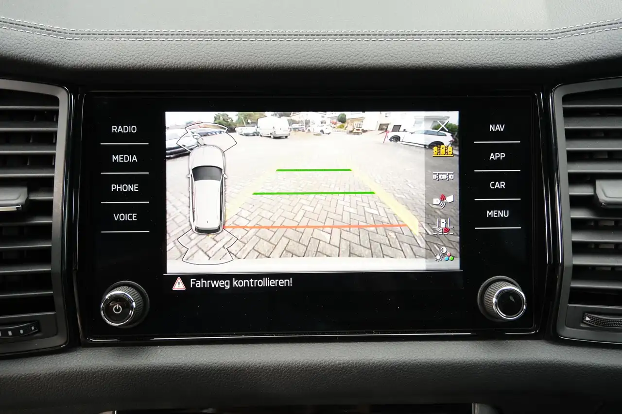 Skoda Kodiaq 2.0 TSI Sportline 4x4 DSG AHK MATRIX LED NAVI, миниатюра 15